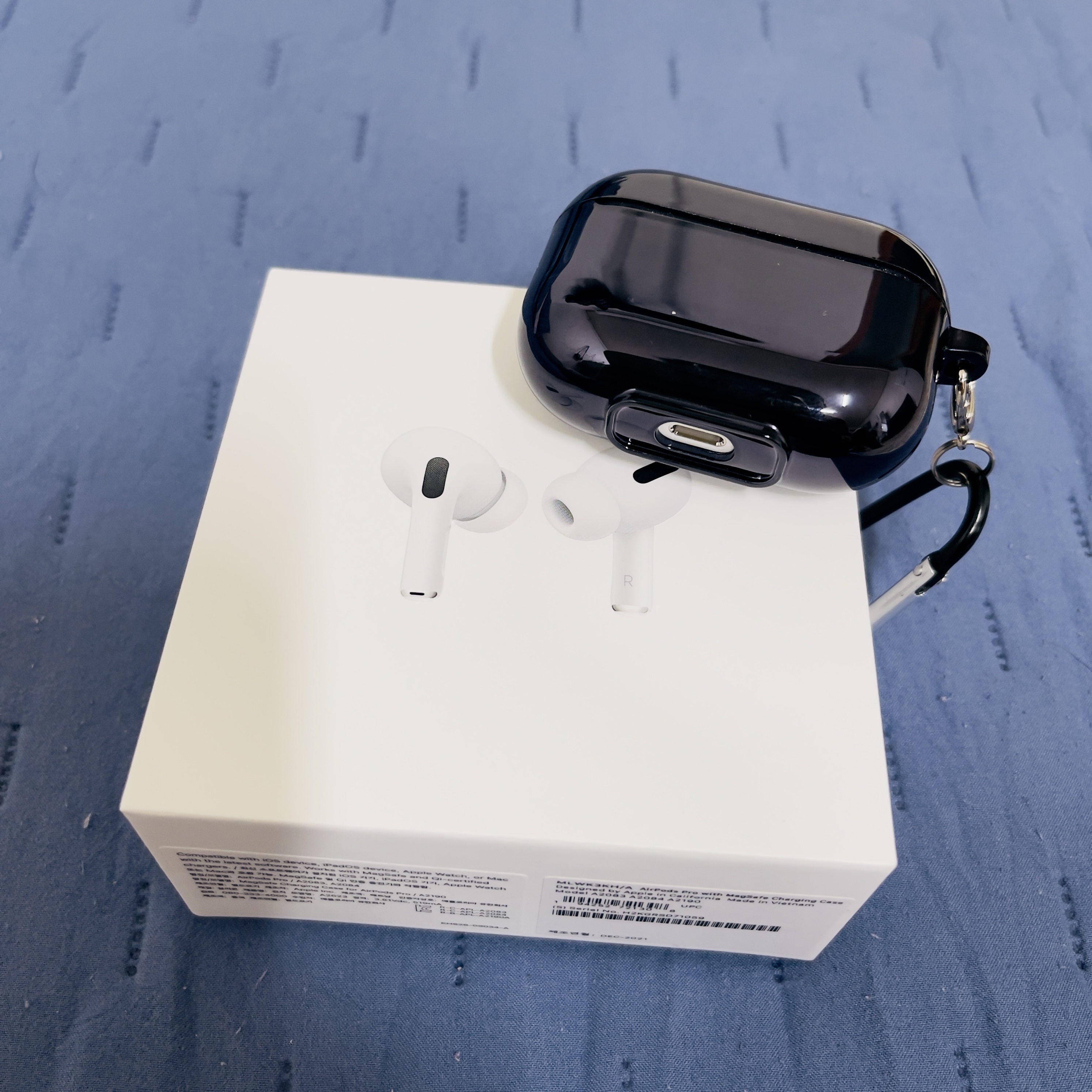 Apple AirPods Pro with MagSafe Charging Case (Korean Ver.) 착용 스타일 - 1