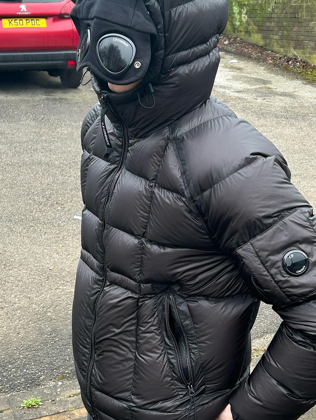 C.P. Company Eco-Chrome R Hooded Down Goggle Jacket Total Eclipse Blue - 23FW, Palace x C.P. Company DD Shell Ripstop Explorer Jacket Mazarine Blue - 23FW 착용 스타일 - 2