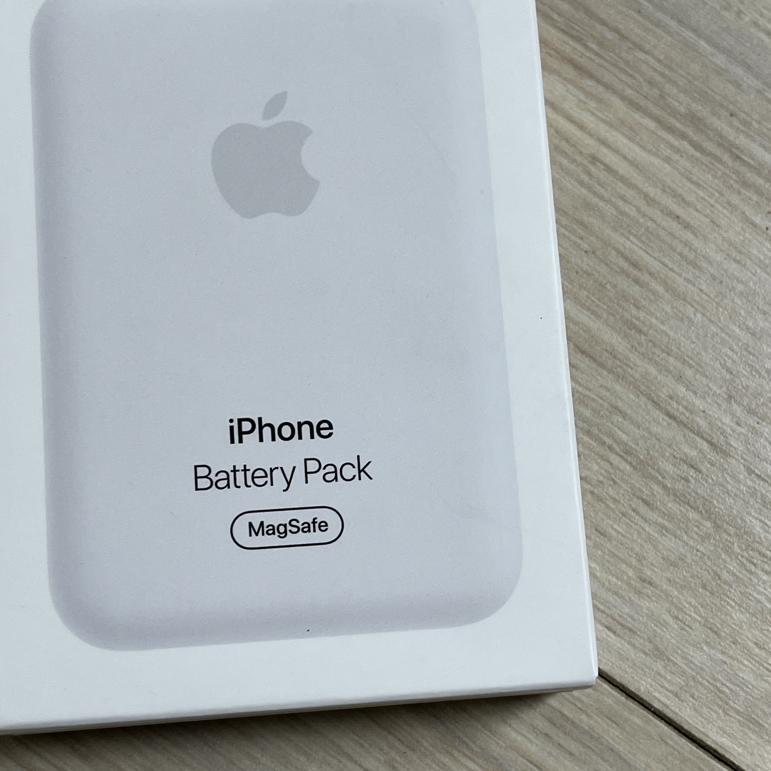 Apple MagSafe Battery Pack (Korean Ver.) 착용 스타일 - 2
