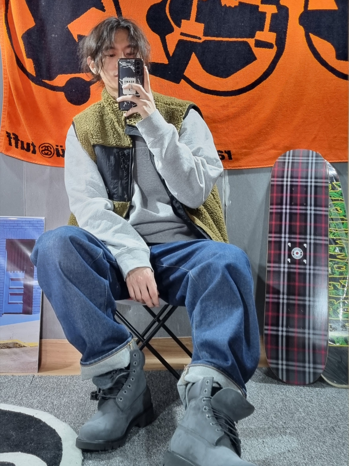Stussy Sherpa Reversible Vest Olive, Supreme Snap Off Baggy Jean Washed Blue - 23FW 착용 스타일