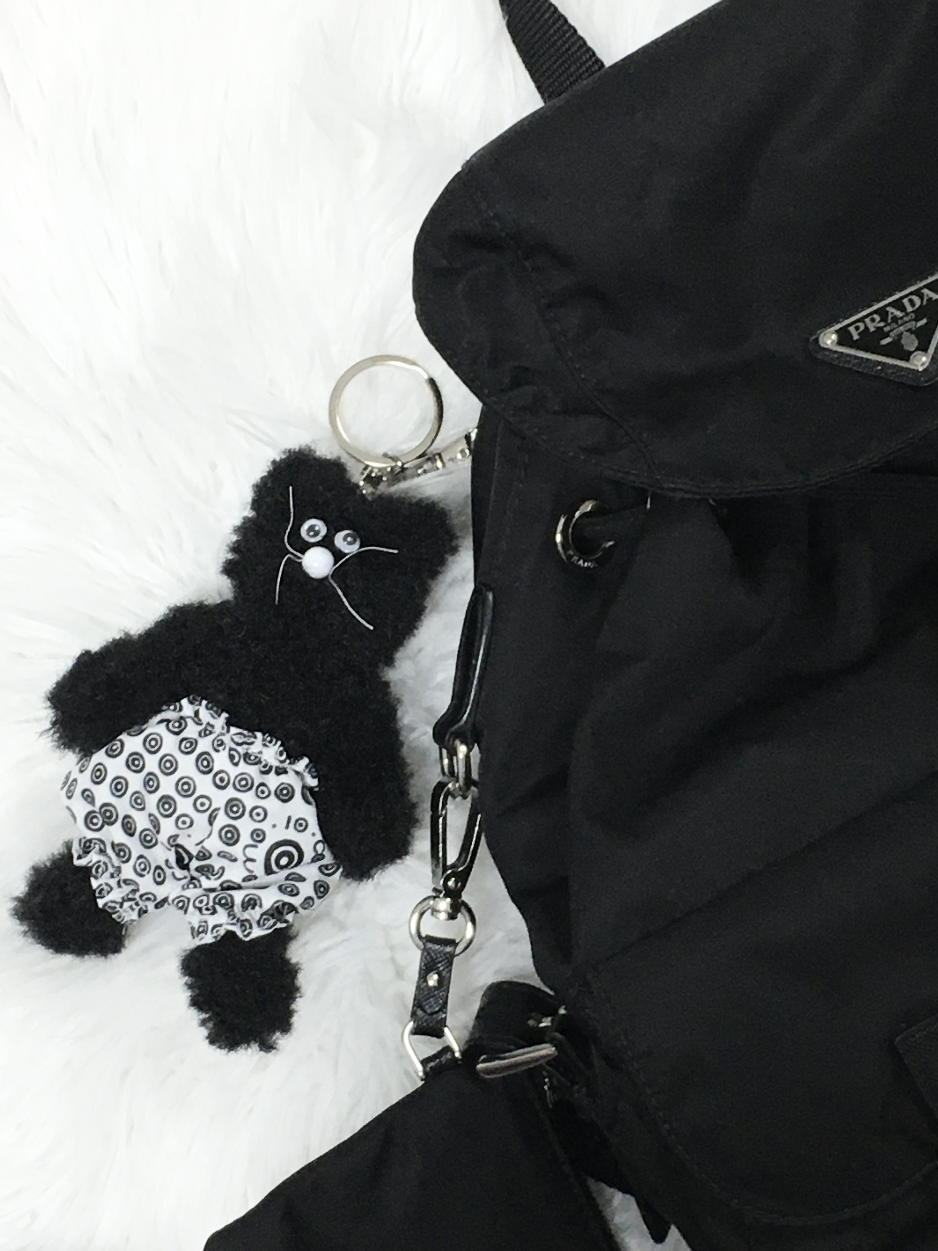 Monamhee x 10 Corso Como Bianco Keyring Black 착용 스타일
