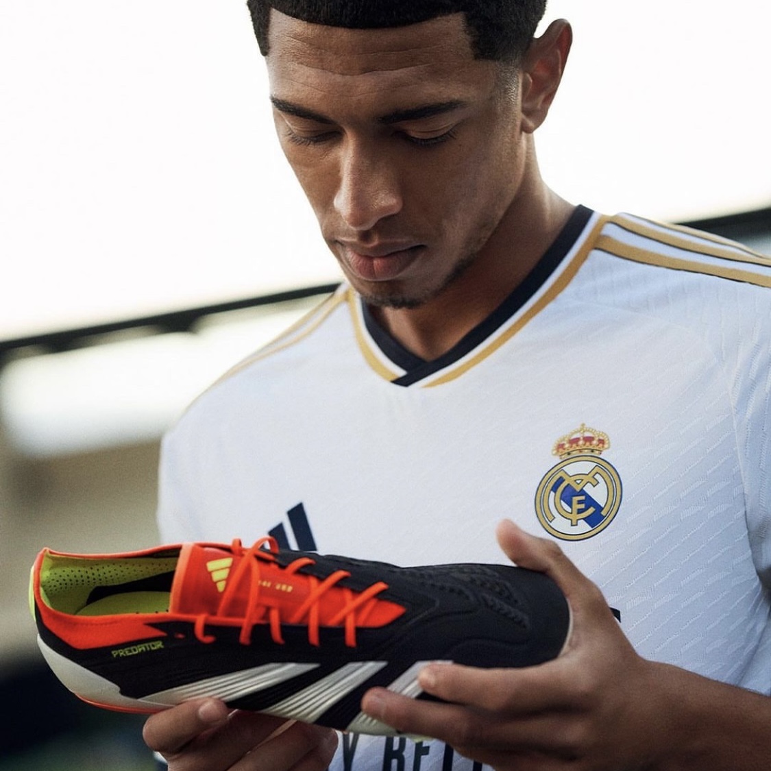 Adidas Real Madrid 2023/24 Home Jersey White - KR Sizing (Non Marking Ver.) 착용 스타일 - 2