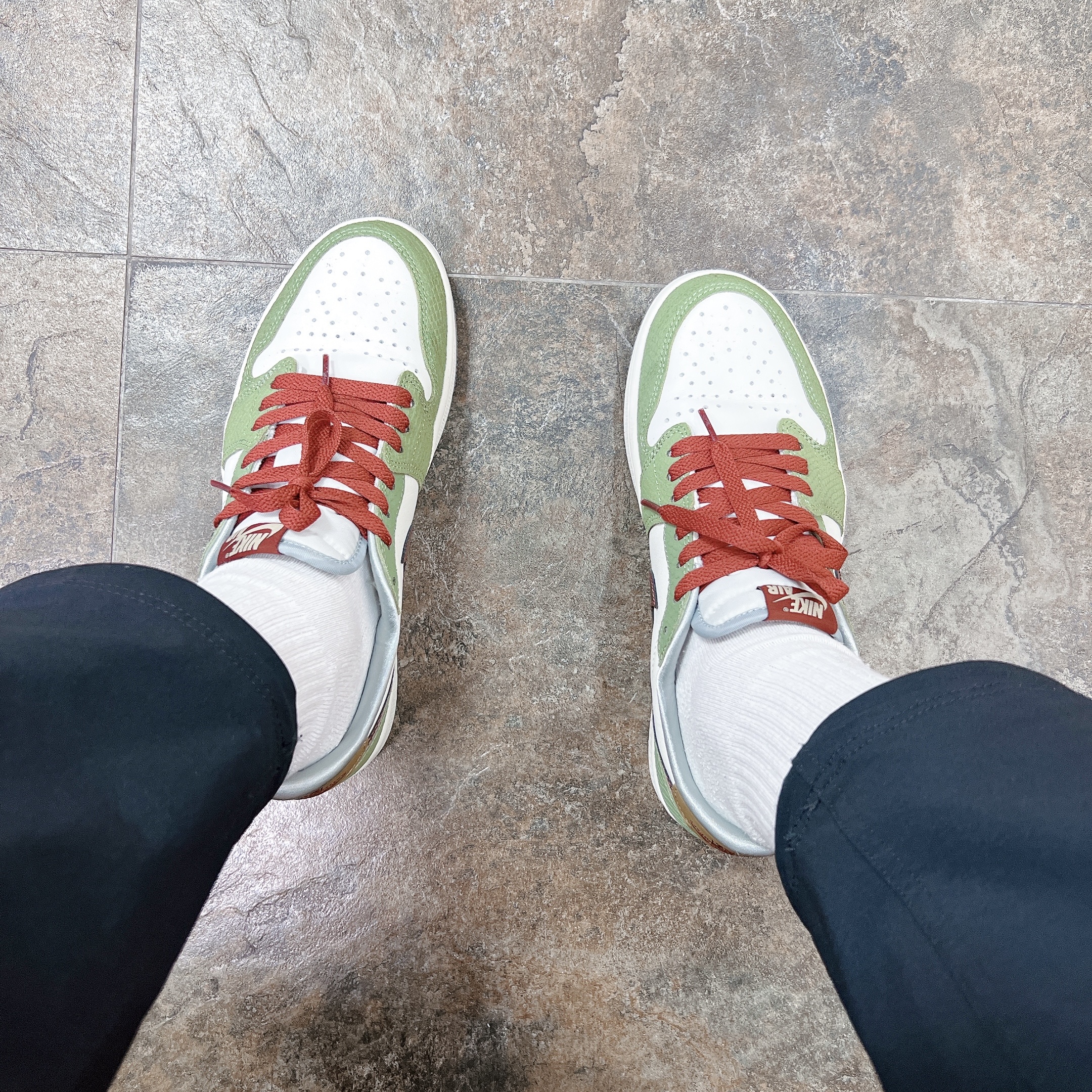 Jordan 1 Retro Low OG Chinese New Year 착용 스타일