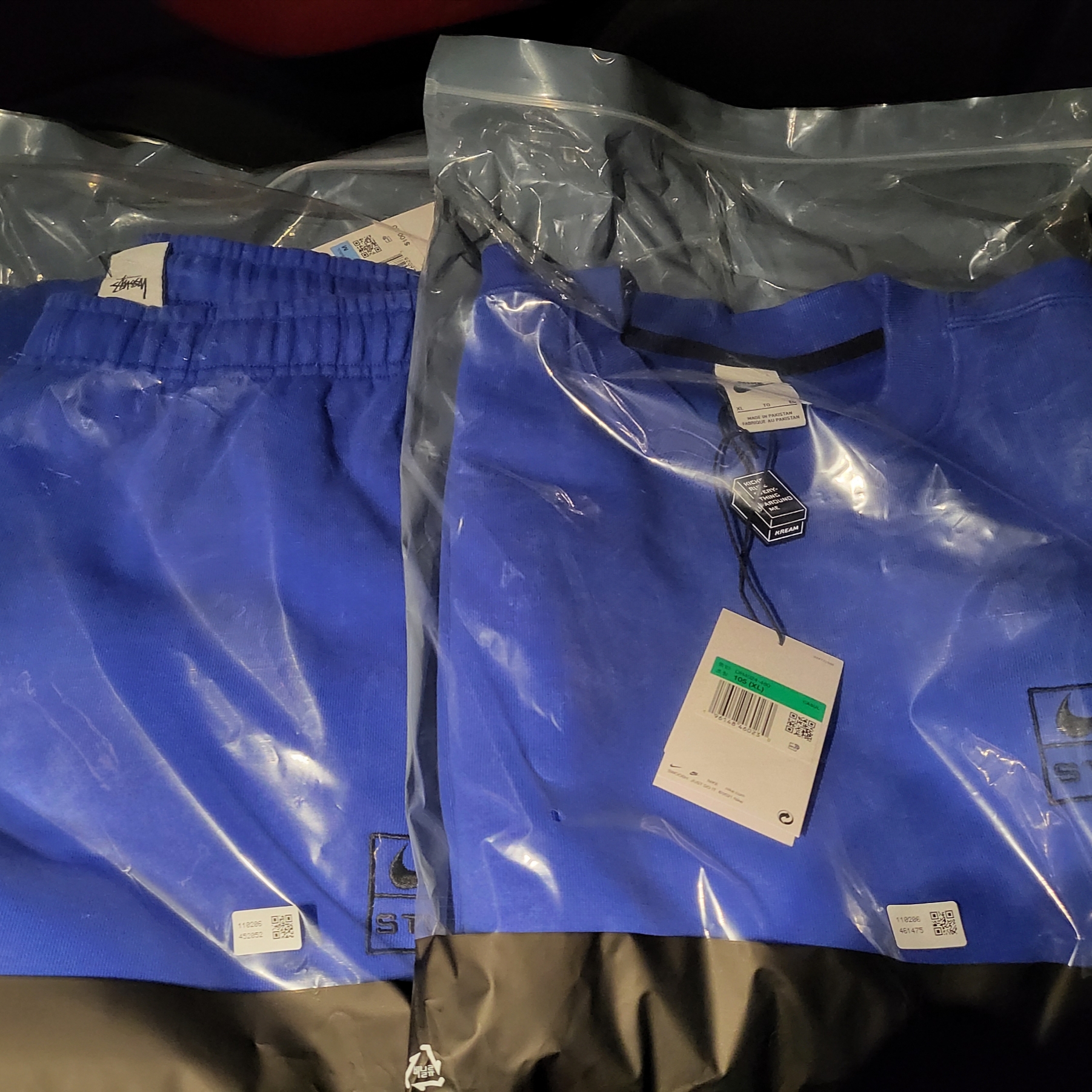 Nike x Stussy NRG Acid Washed Crewneck Game Royal (DR4024-480), Nike x Stussy NRG Acid Washed Fleece Pants Game Royal (DR4025-480) 착용 스타일