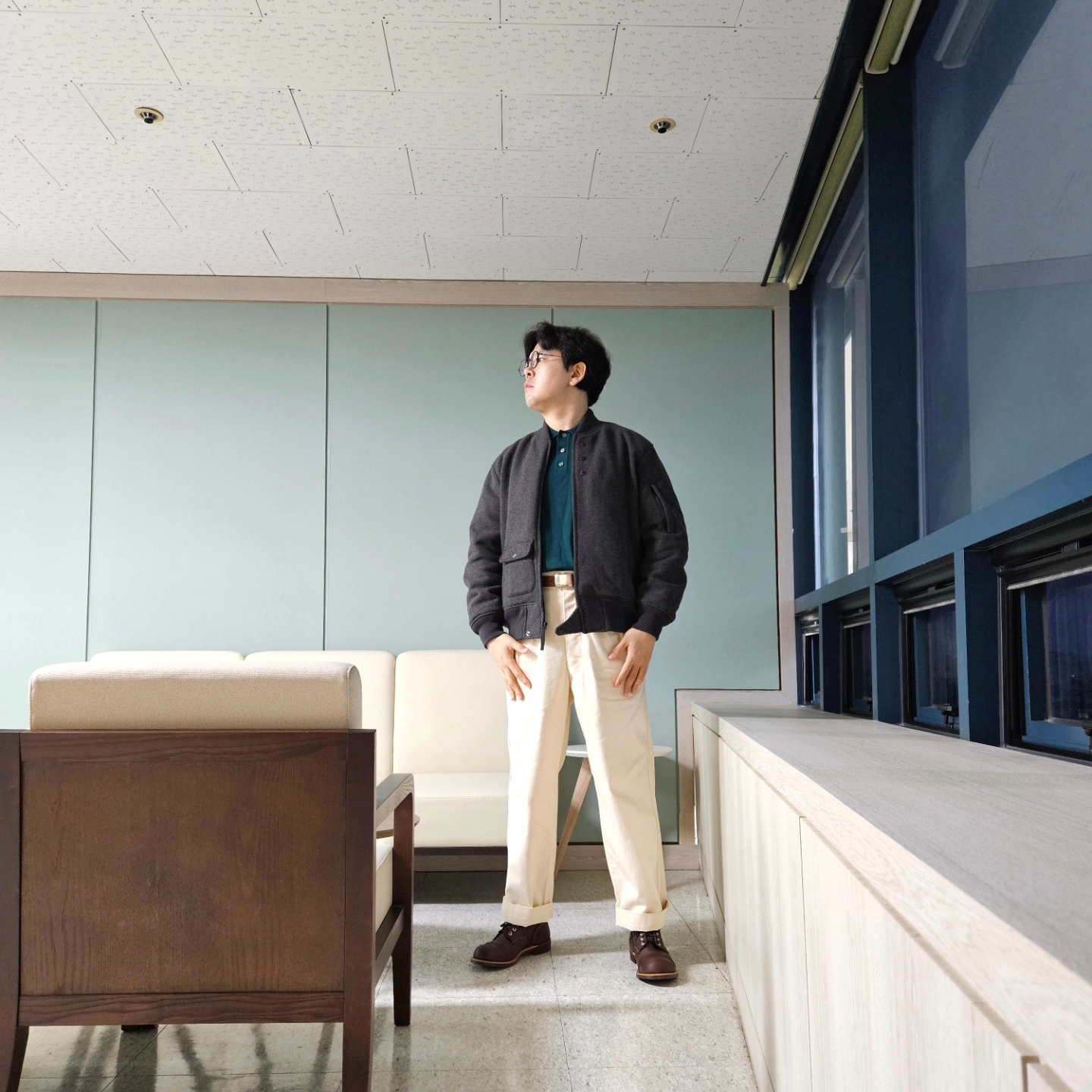 Uniqlo x Engineered Garments Pufftech Short Blouson Navy, Rolex Submariner 41mm 124060 Black Oyster 착용 스타일 - 3