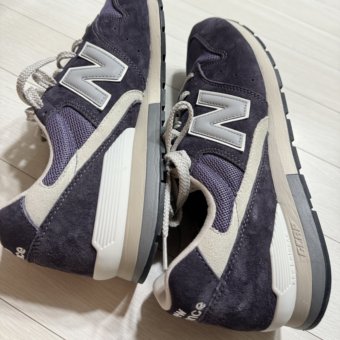 New Balance 996 Purple 착용 스타일