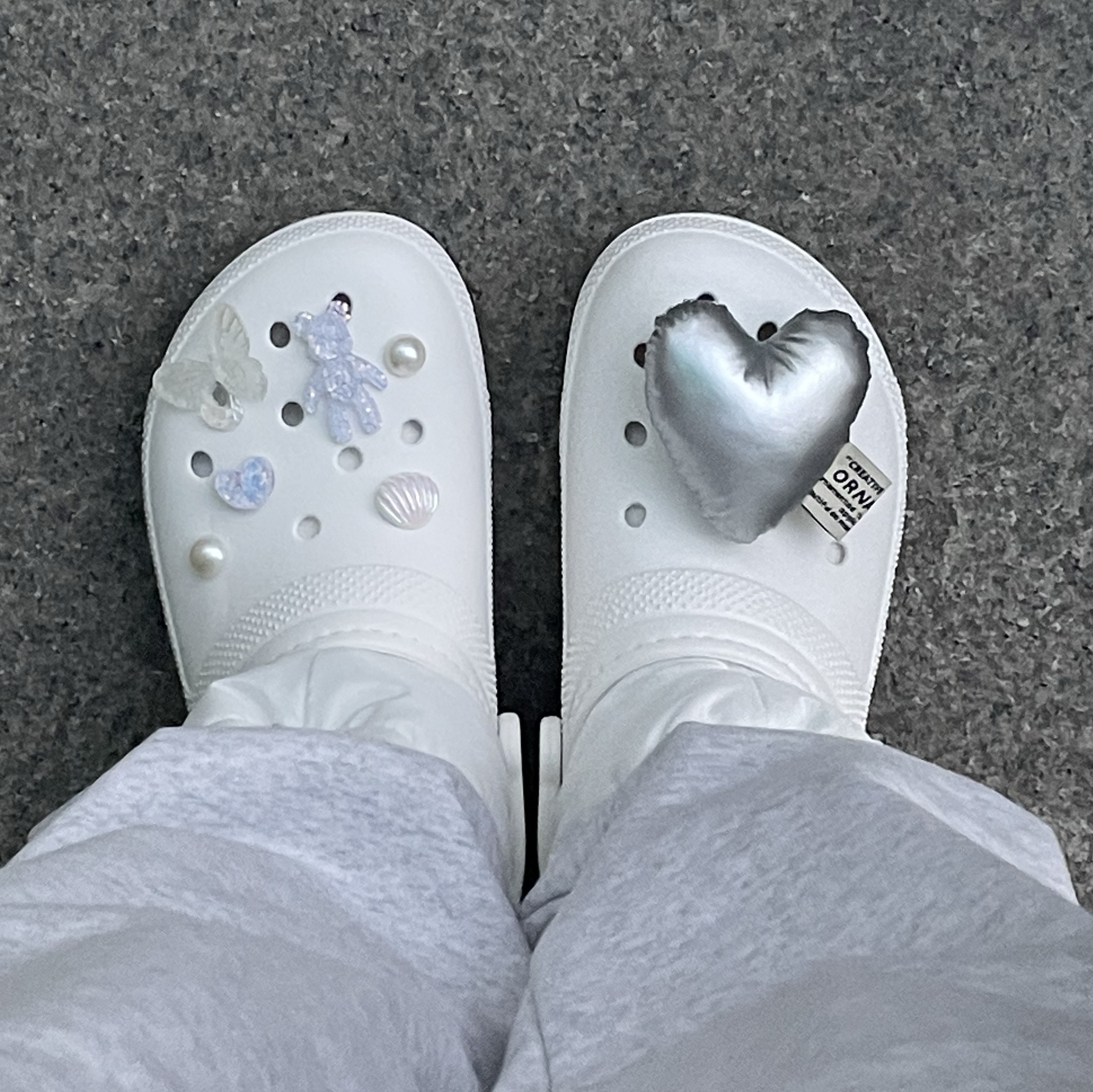 Crocs Classic Lined Neo Puff Boot White 착용 스타일