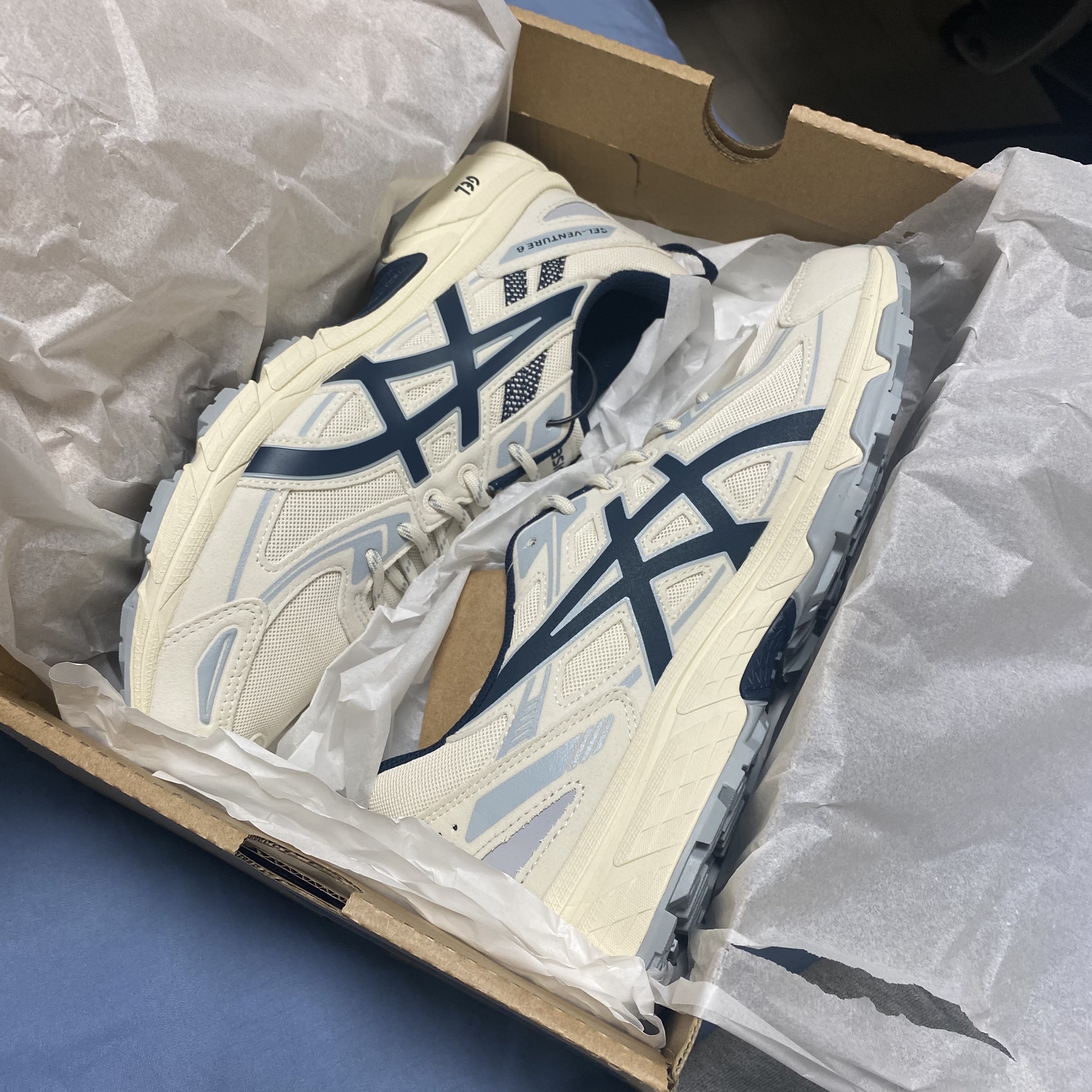 Asics Gel-Venture 6 SPS Birch French Blue 착용 스타일 - 2
