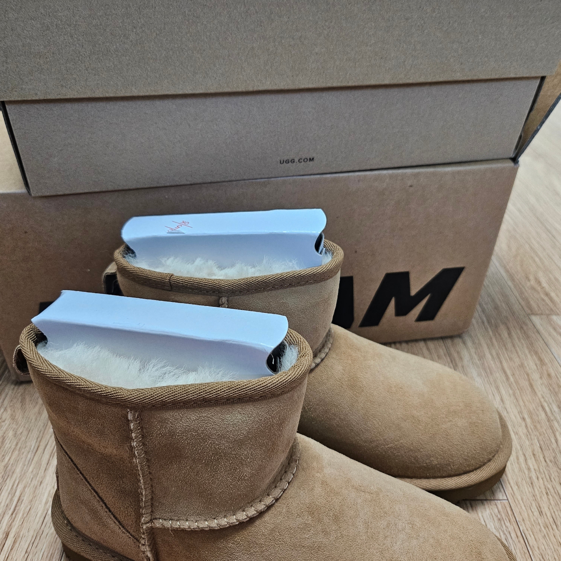(W) UGG Classic Mini II Boots Chestnut 착용 스타일