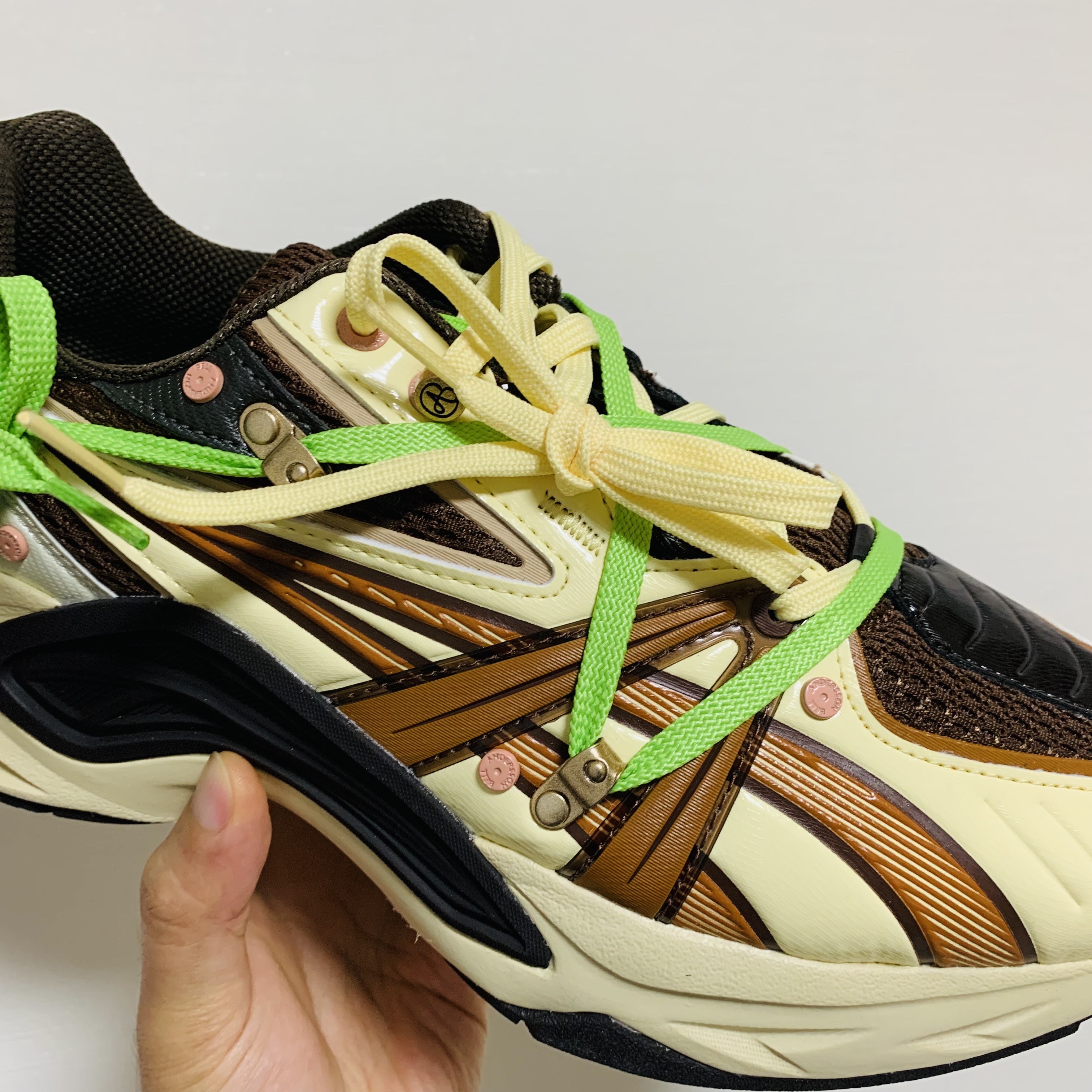 Asics x Andersson Bell HN2-S Protoblast Butter 착용 스타일