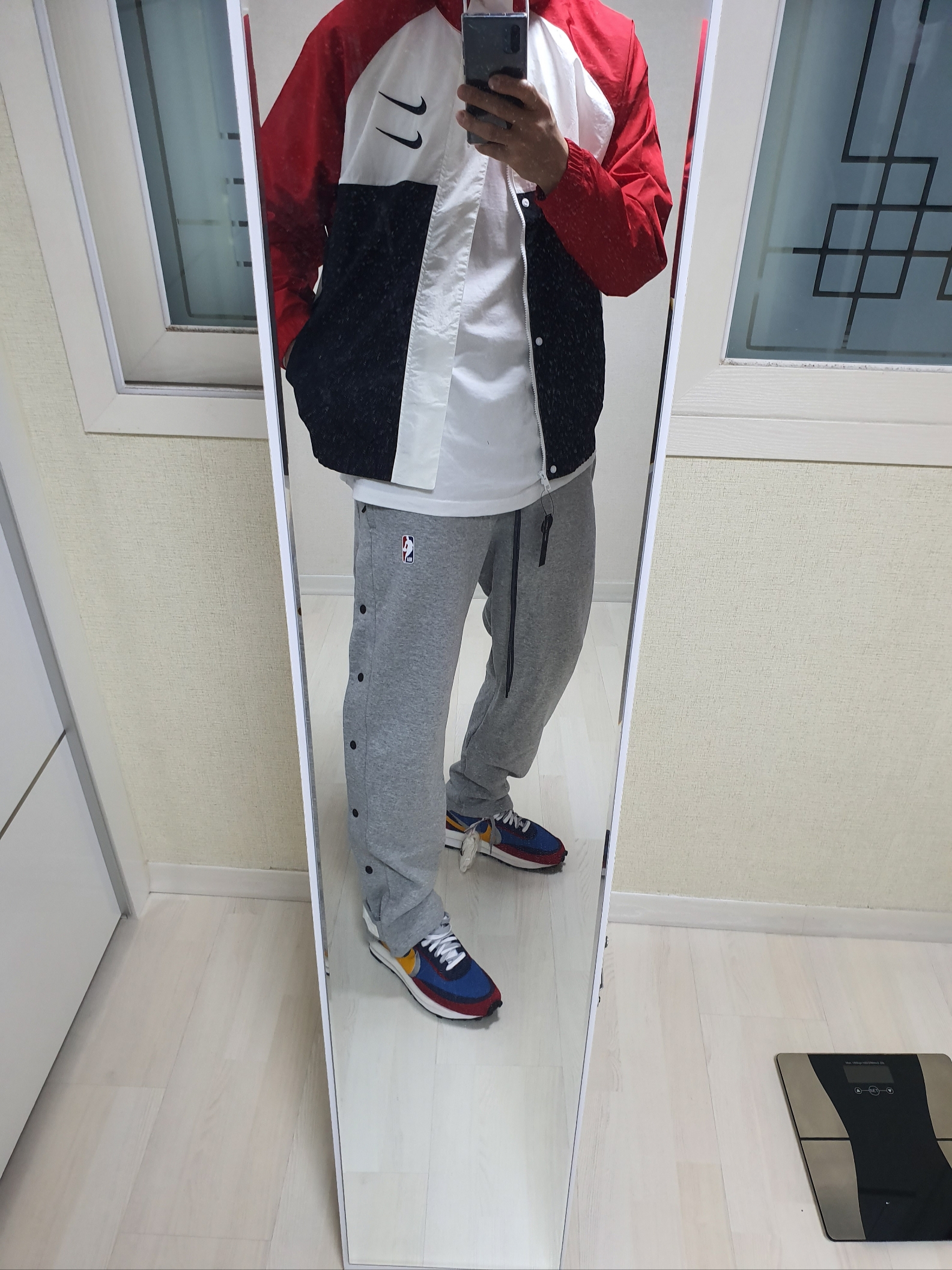 Nike x Sacai LDWaffle Blue Multi 착용 스타일