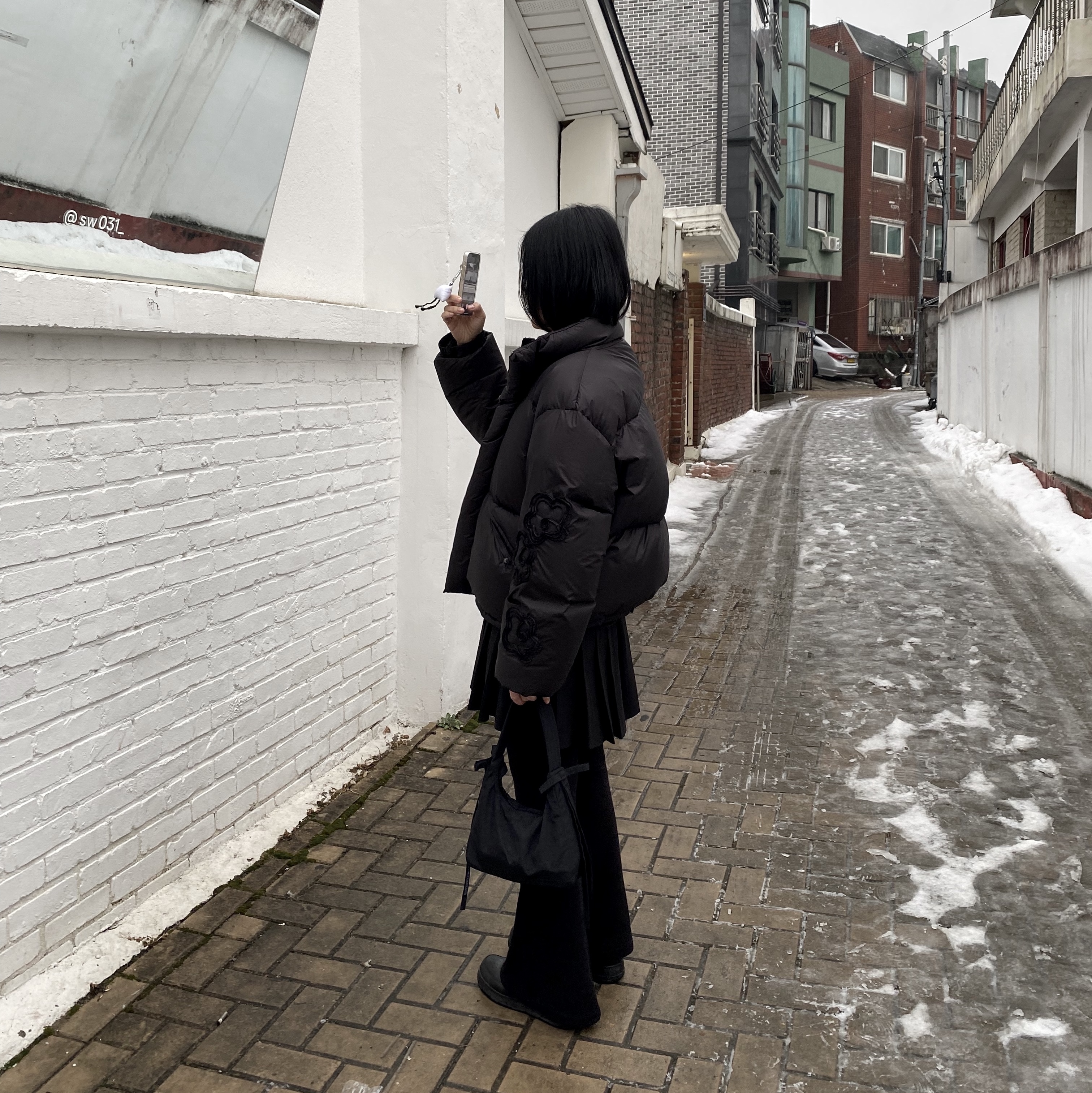 Sandy Liang x Baggu Bow Mini Bag Powder Blue, Sandy Liang x Baggu Bow Mini Bag Candy Apple 착용 스타일 - 1