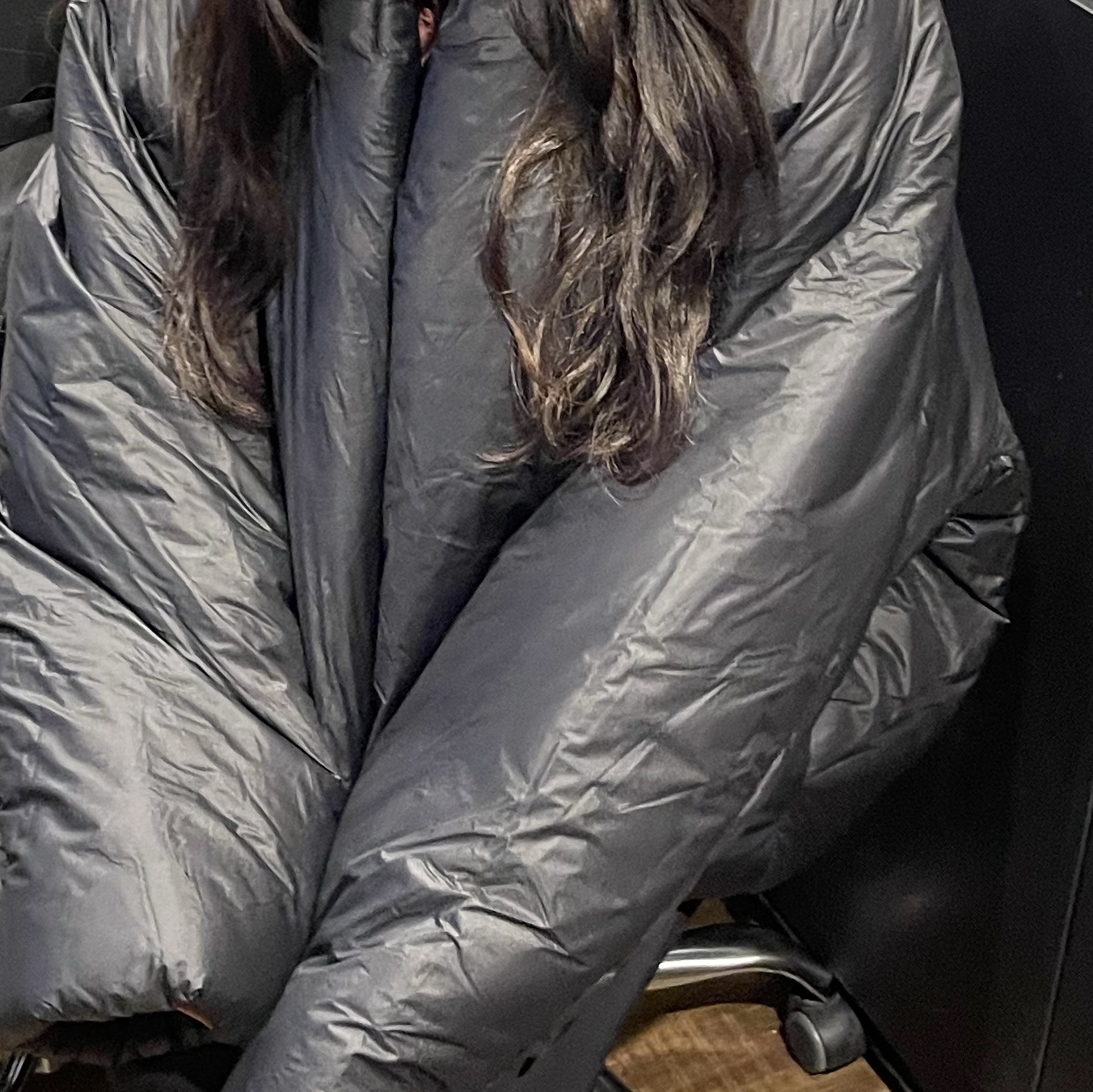 Yeezy Gap Engineered By Balenciaga Round Jacket 2 Black 착용 스타일