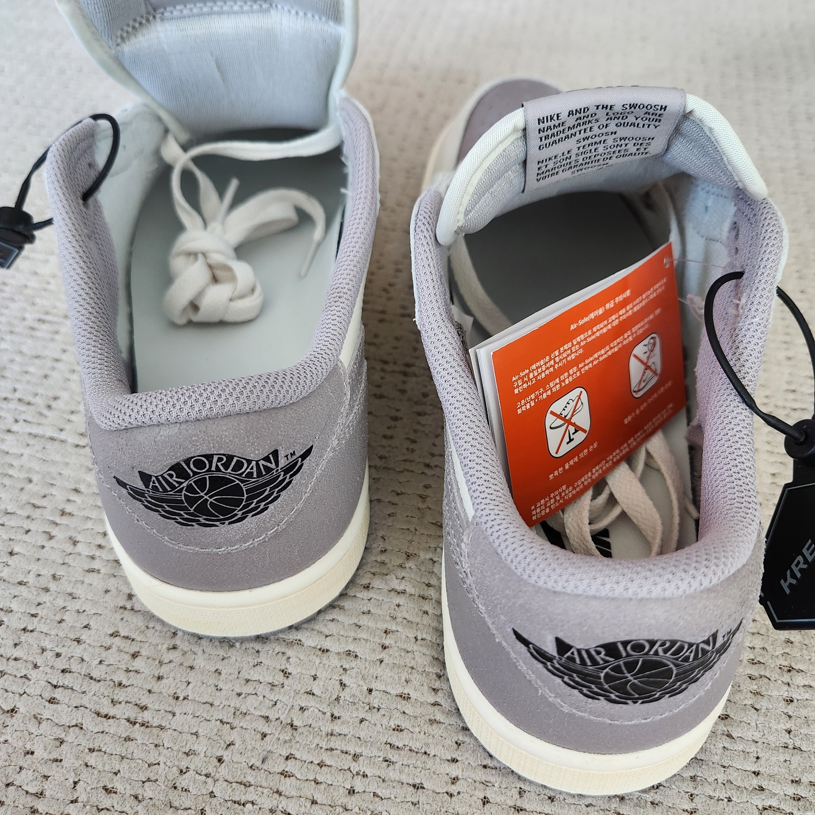 Jordan 1 Retro Low OG Atmosphere Grey 착용 스타일 - 4