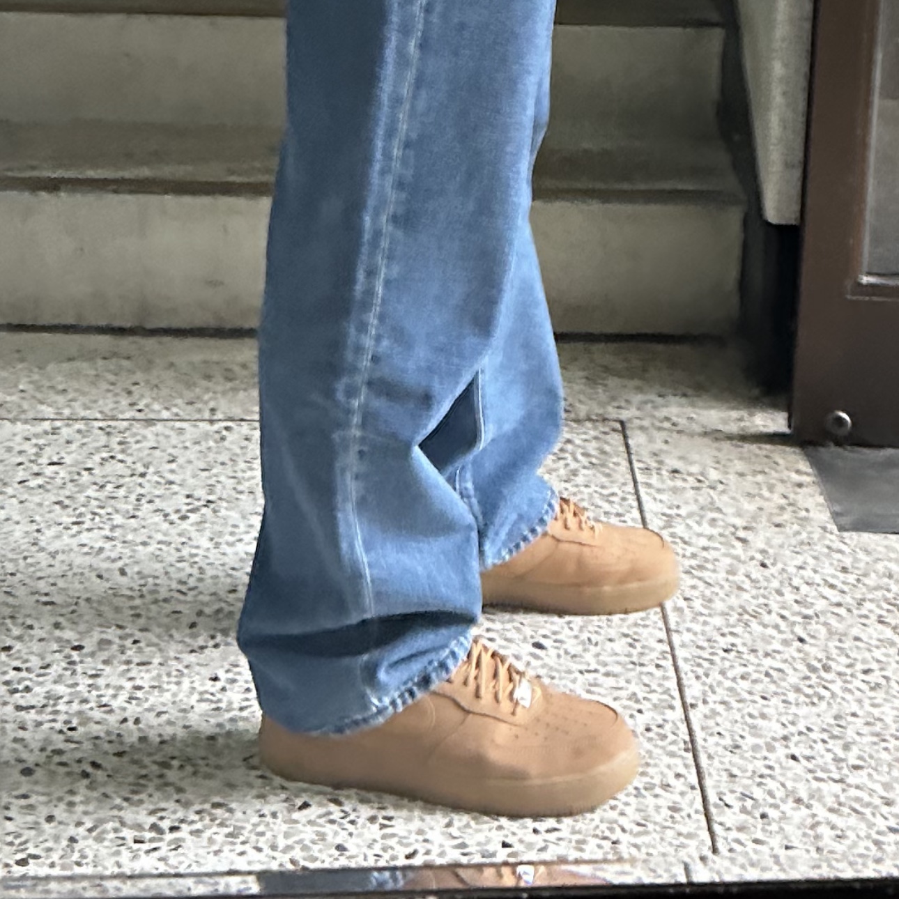 Nike x Supreme Air Force 1 Low Flax 착용 스타일
