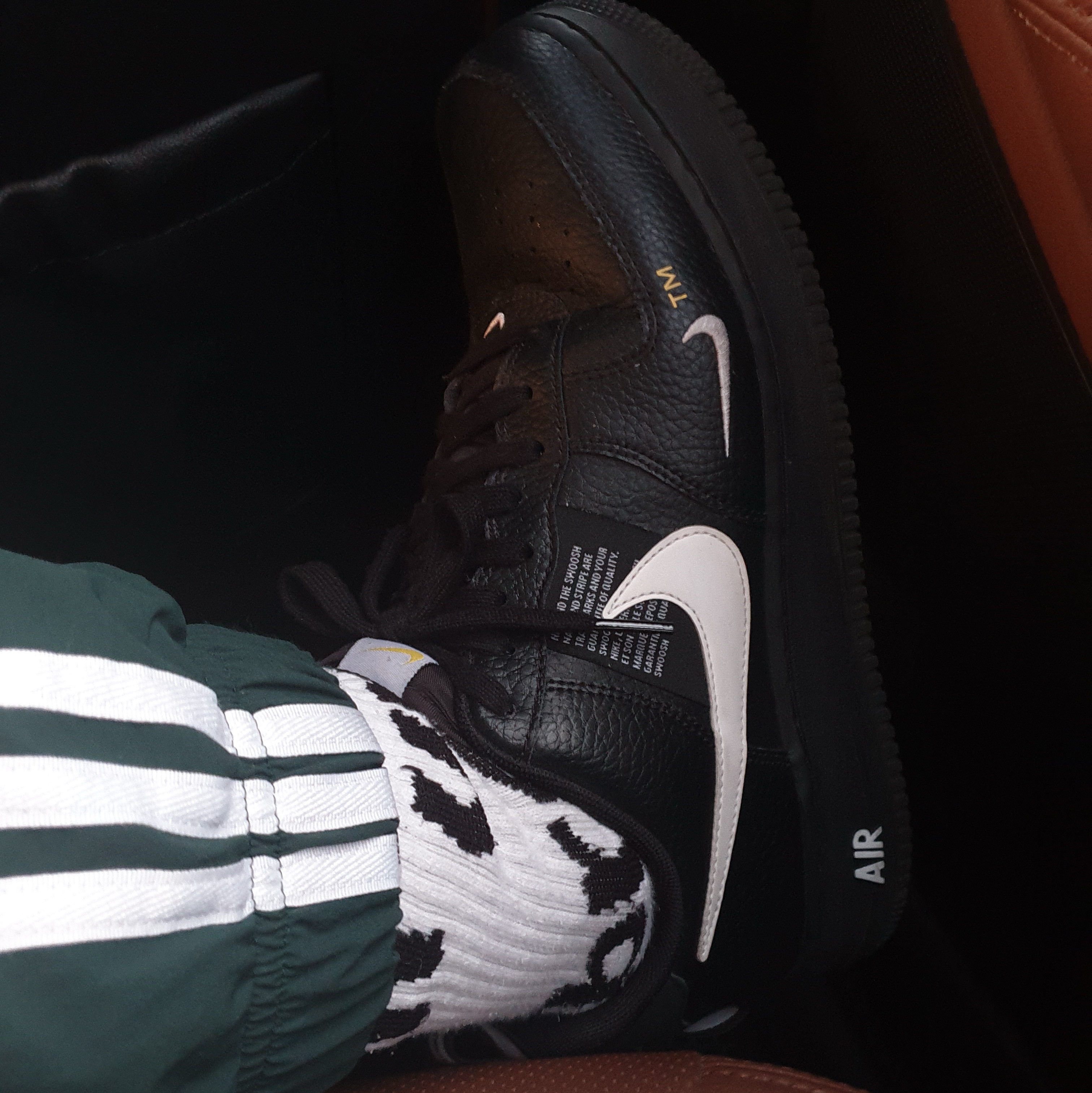Nike Air Force 1 Low Utility Black White 착용 스타일
