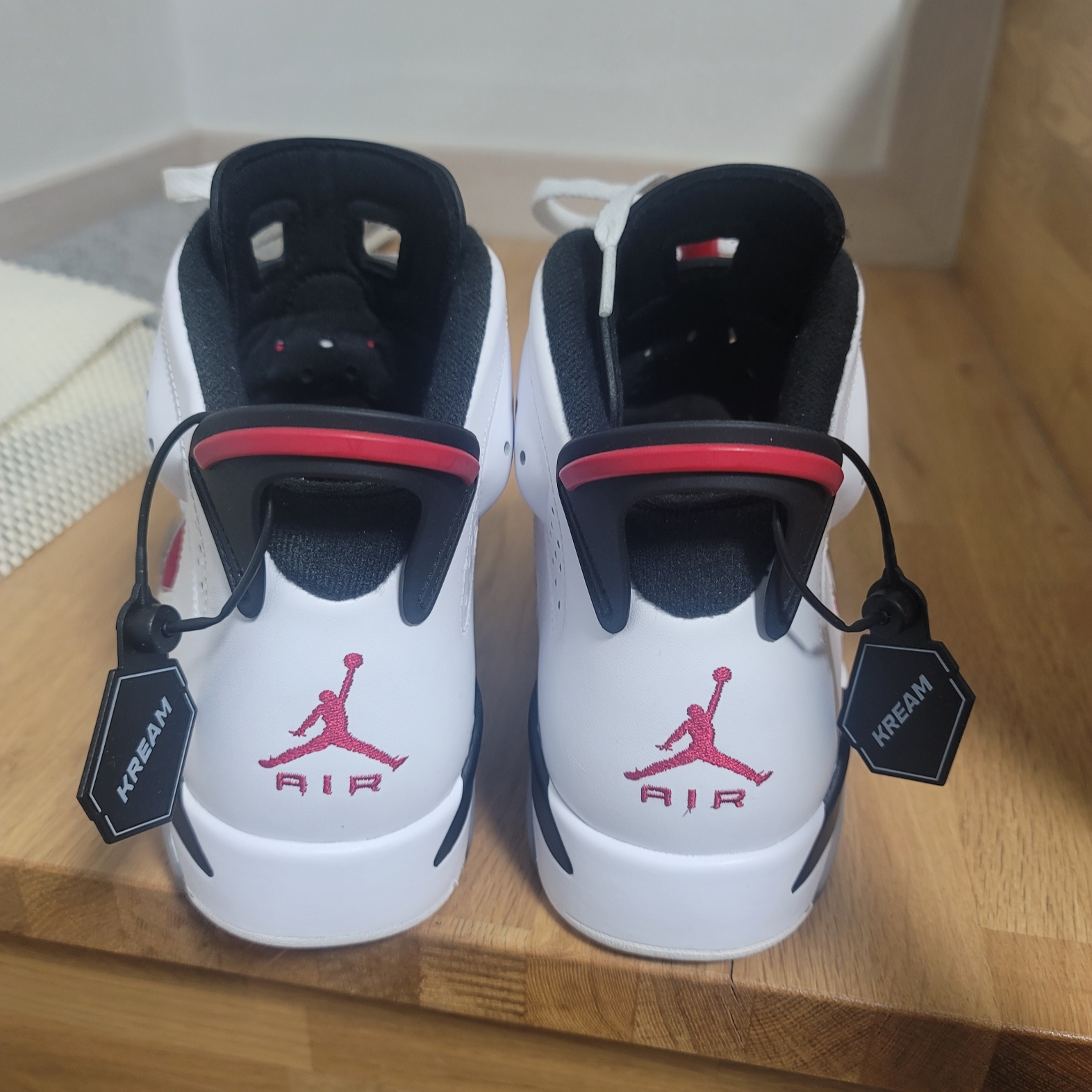 Jordan 6 Retro Carmine 2014 착용 스타일 - 2