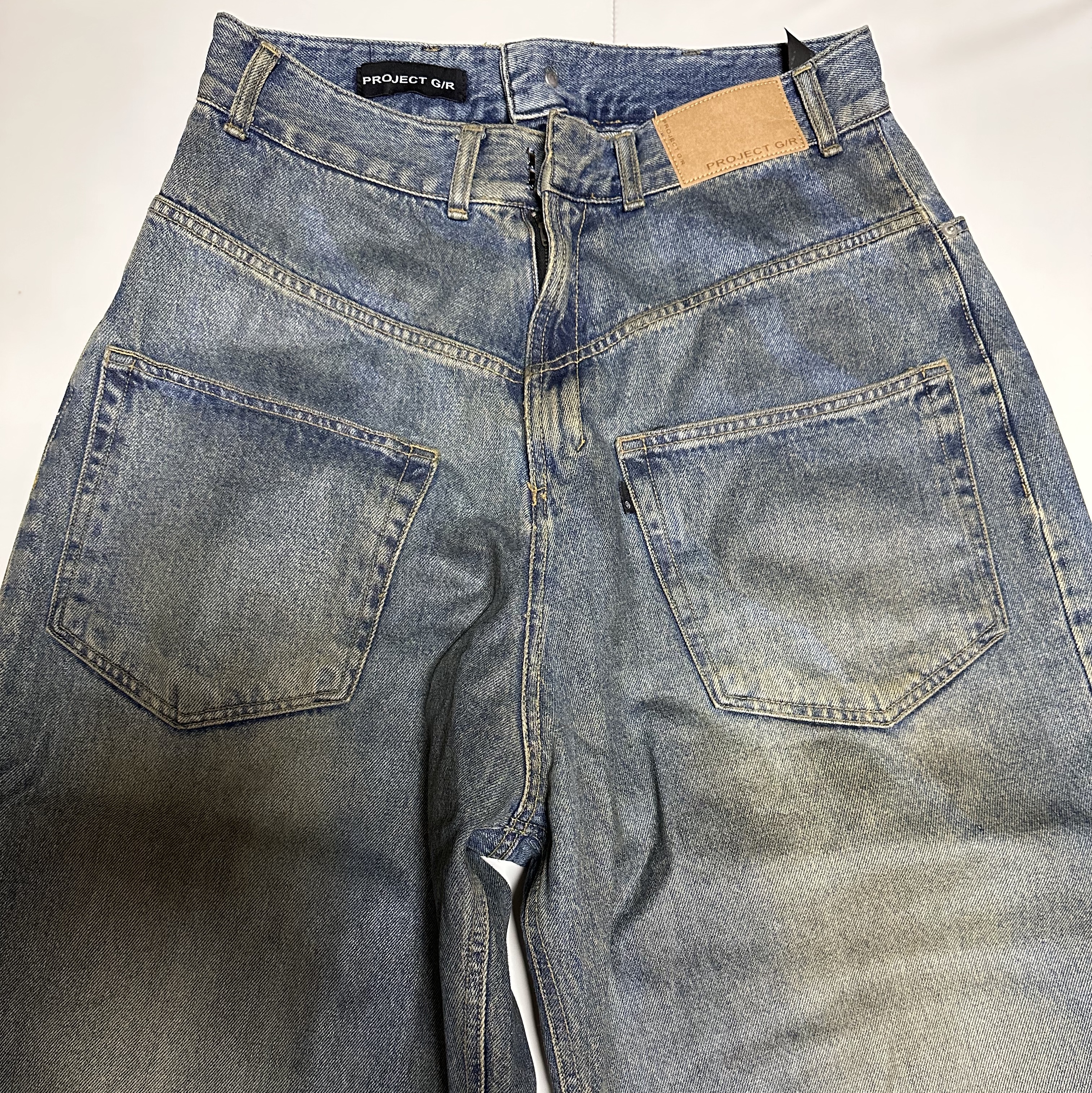 Project G/R Coated Backward Denim Pants Blue 착용 스타일
