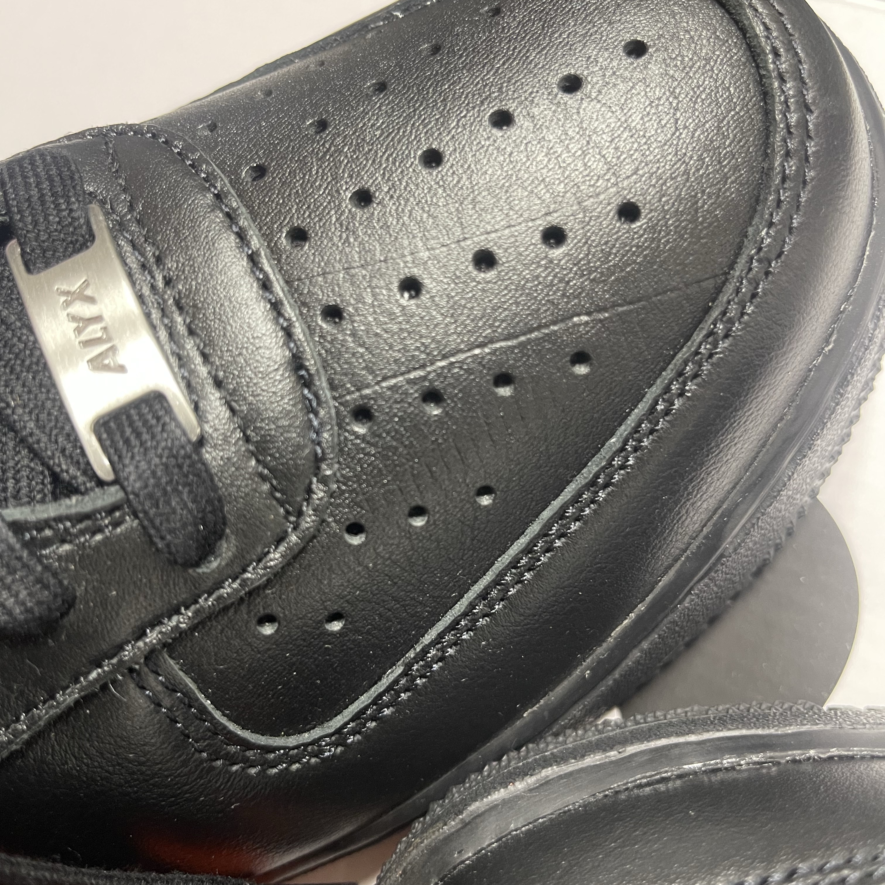 Nike x 1017 Alyx 9SM Air Force 1 Low SP Black 착용 스타일