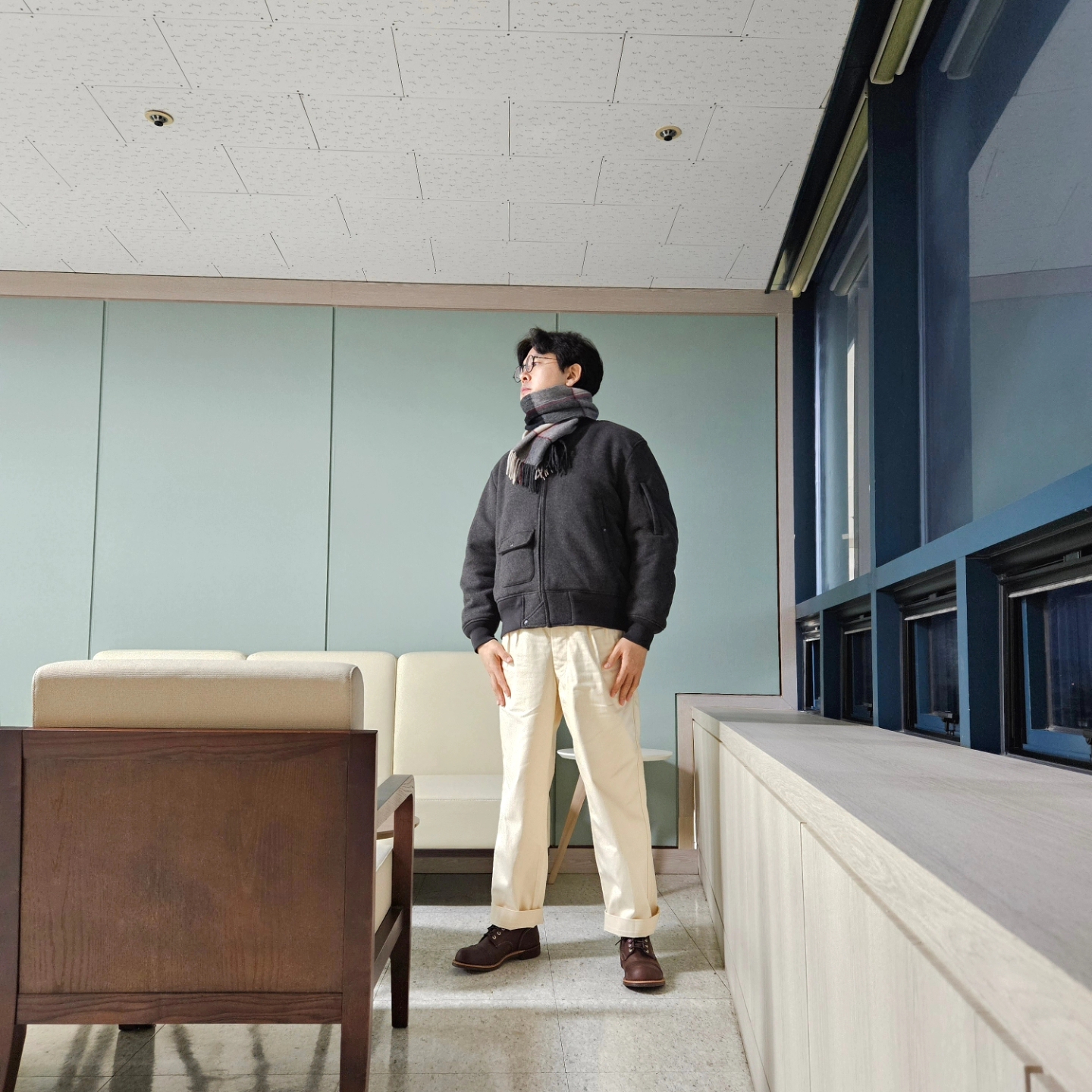 Uniqlo x Engineered Garments Pufftech Short Blouson Navy, Rolex Submariner 41mm 124060 Black Oyster 착용 스타일 - 2