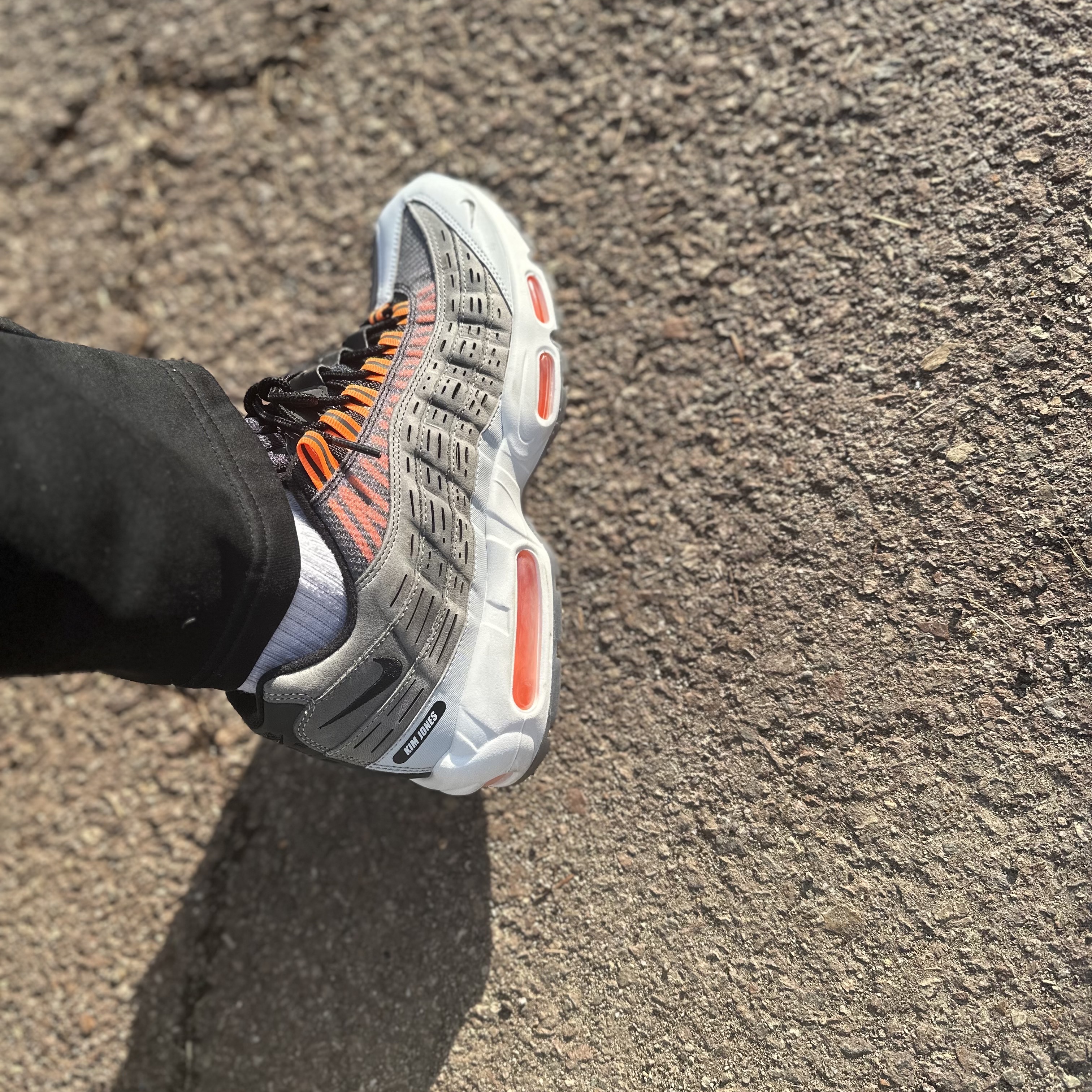 Nike x Kim Jones Air Max 95 Total Orange 착용 스타일 - 3