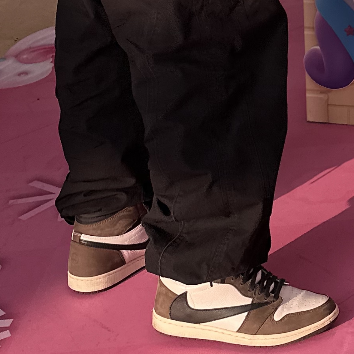 Jordan 1 x Travis Scott Retro High OG SP Mocha 착용 스타일