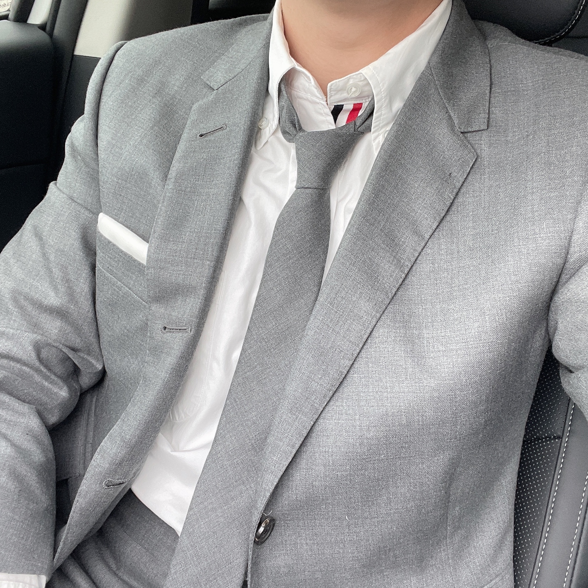 Thom Browne Super 120S Wool Twill Classic Suit Medium Grey 착용 스타일