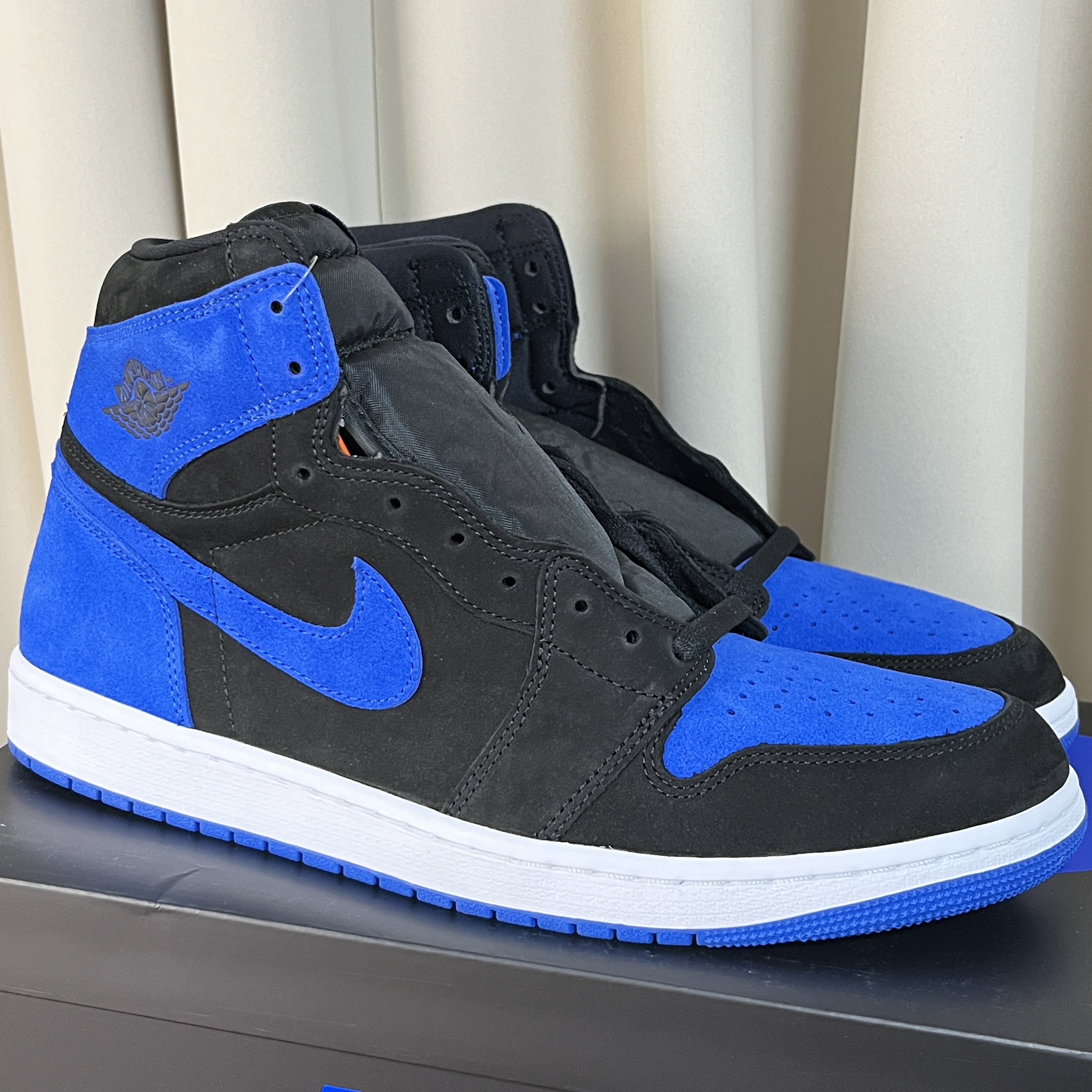 Jordan 1 Retro High OG Royal Reimagined 착용 스타일