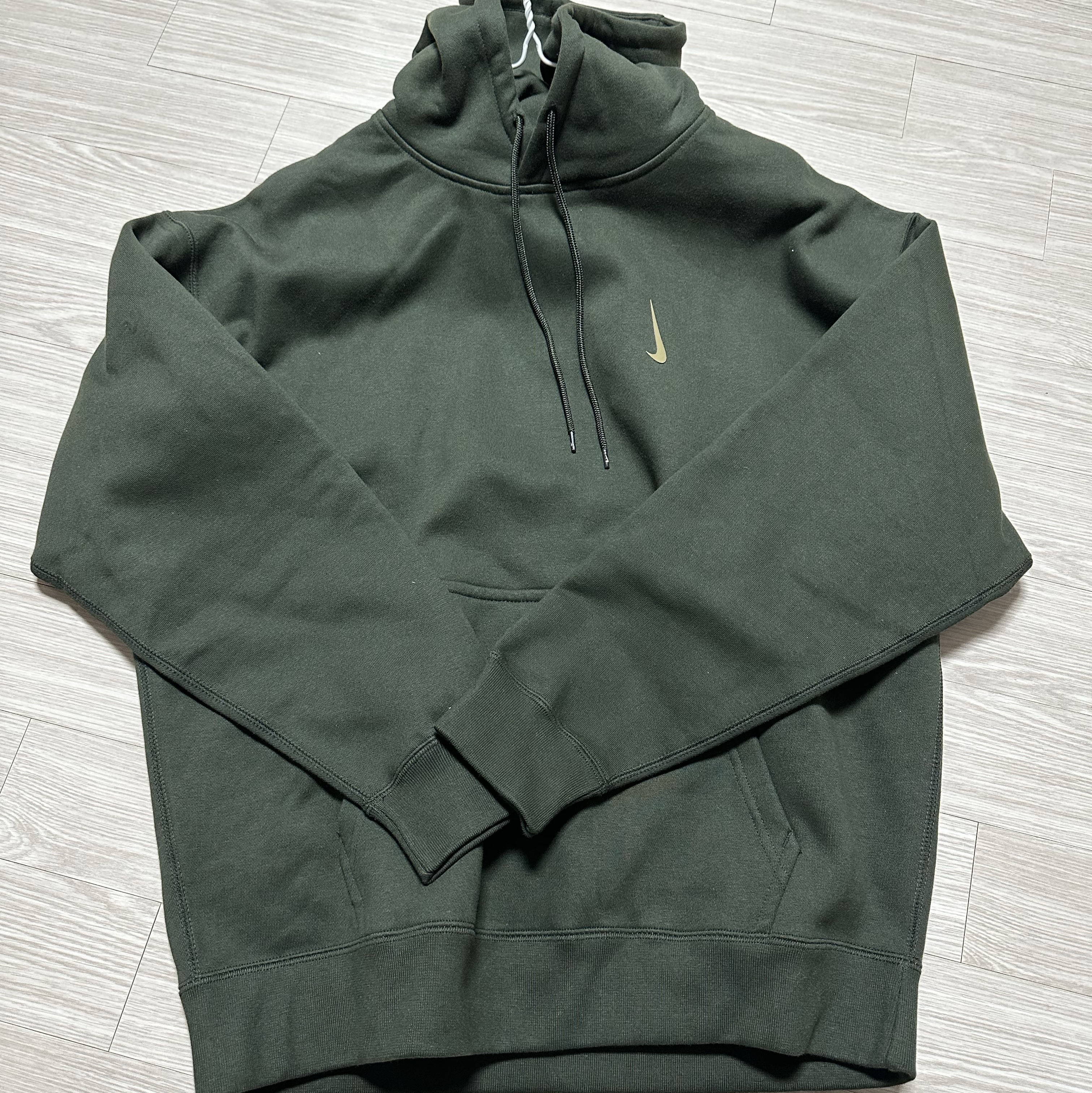 Nike x Billie Eilish NRG Fleece Hoodie Sequoia - Asia 착용 스타일