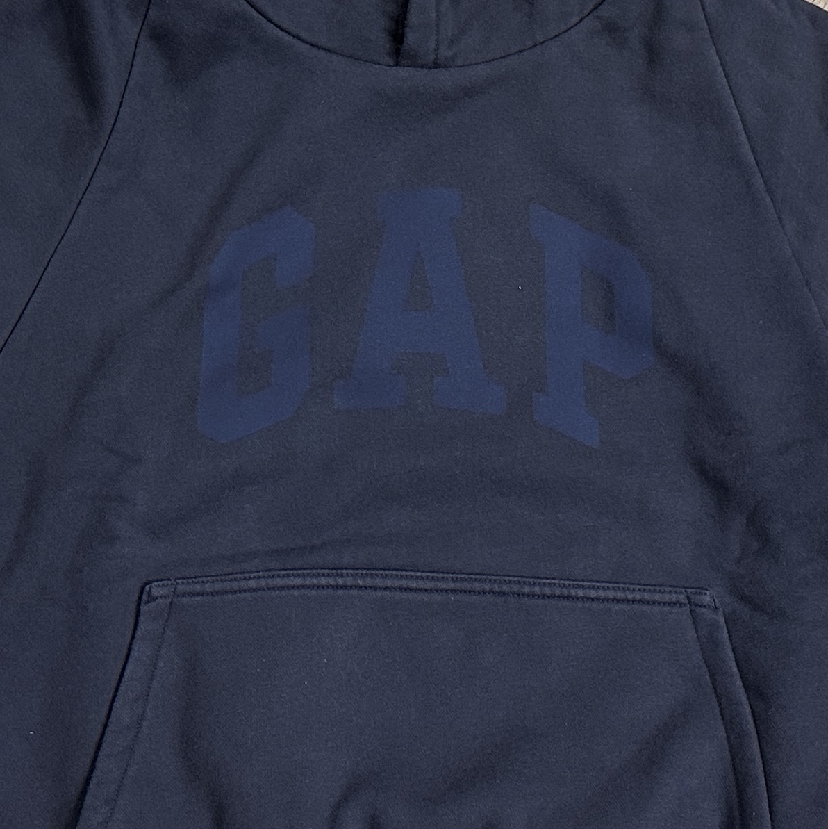 Yeezy Gap Engineered By Balenciaga Dove Shrunken Hoodie Black 착용 스타일 - 2