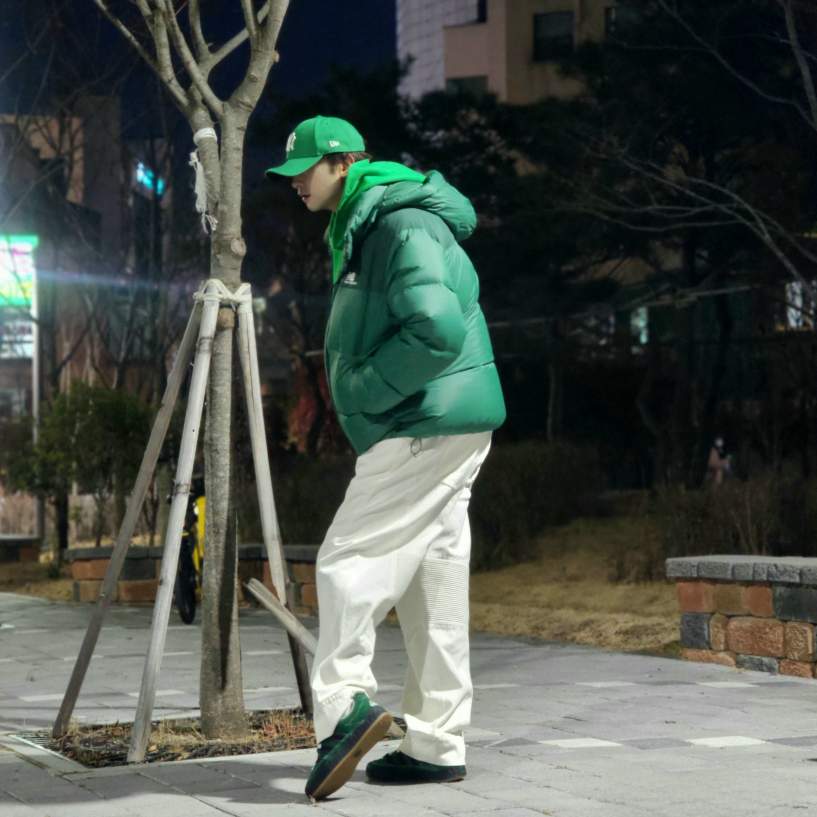 Adidas x YNuK Adimatic Dark Green Core Black, Grailz Geometry Hoodie Celtic Green 착용 스타일 - 2