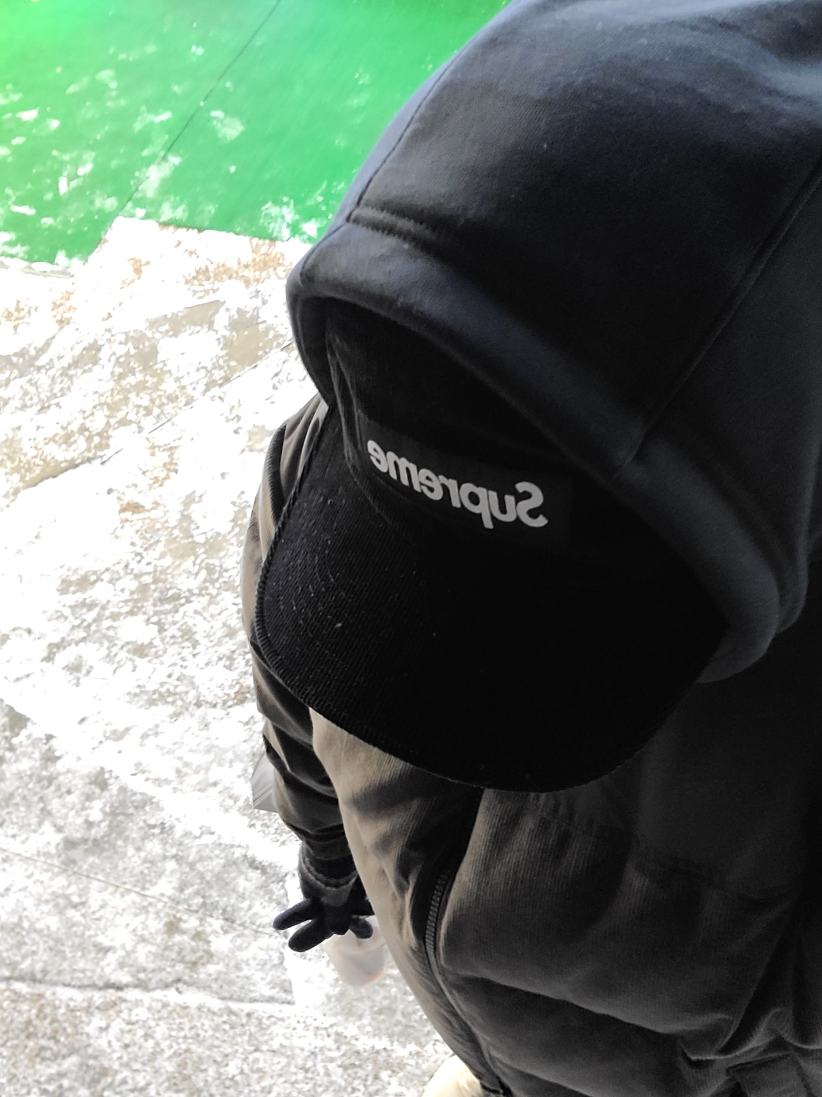 Supreme Corduroy Camp Cap Black - 23FW, The North Face White Label Corduroy Nuptse Down Jacket Charcoal 착용 스타일 - 3