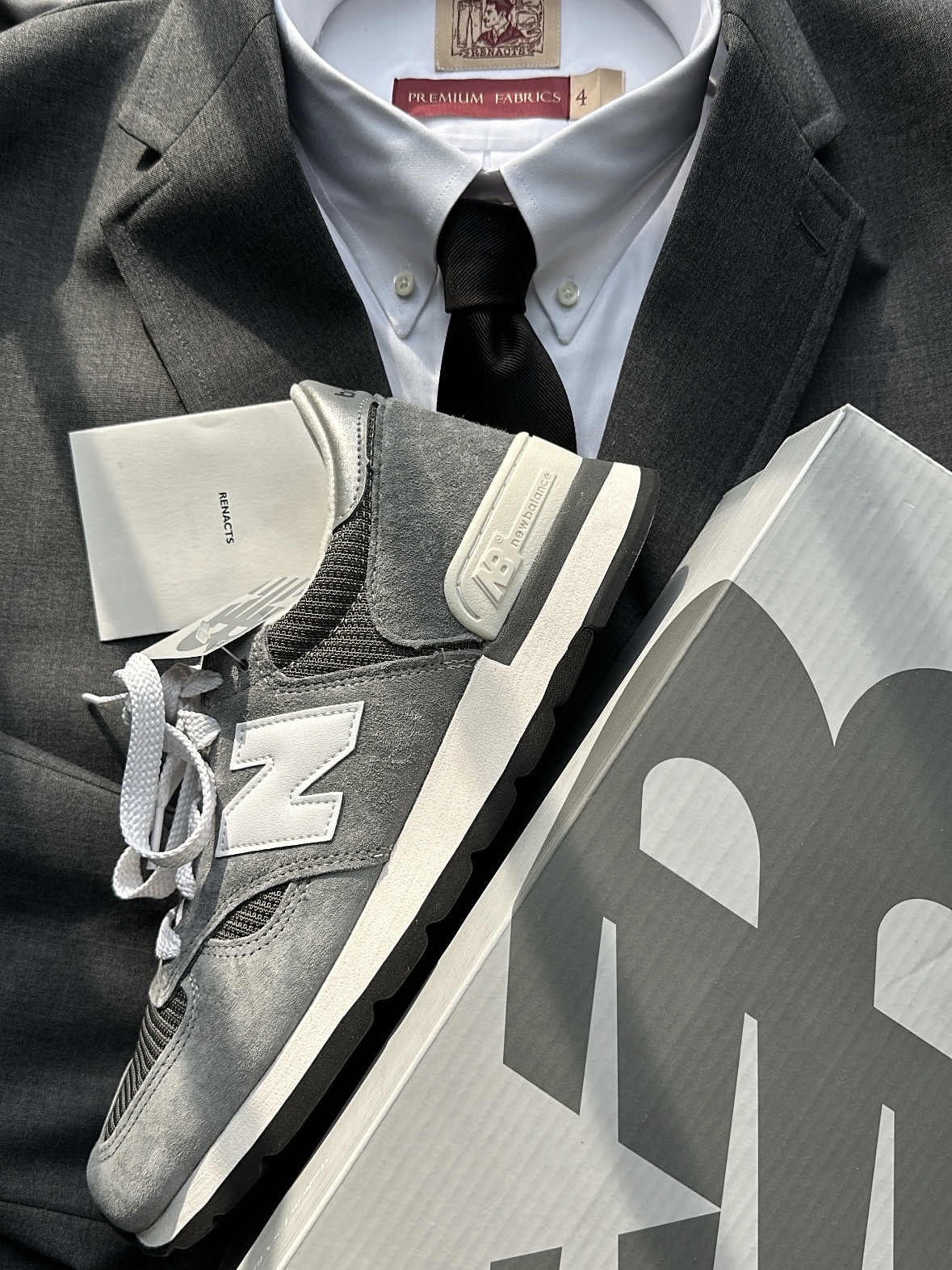 New Balance 990v1 Made in USA Grey White 착용 스타일