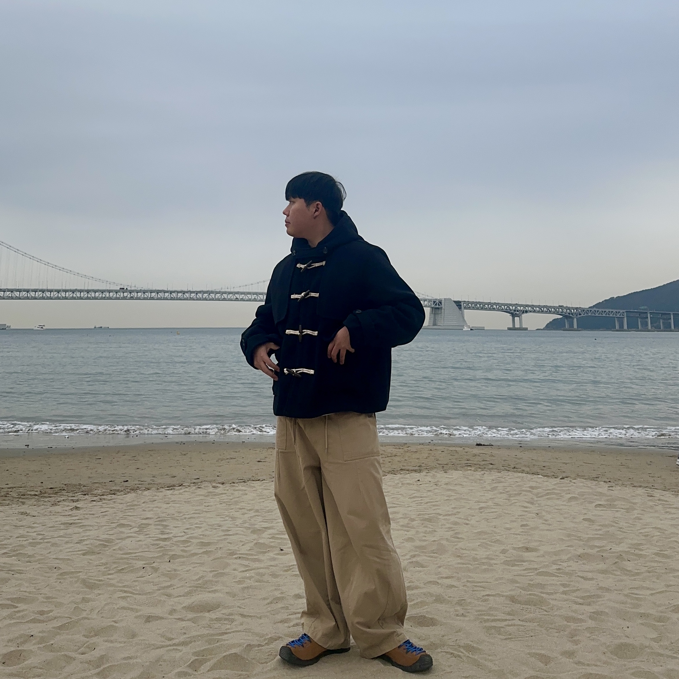 Keen Jasper Suede Sneakers Camel 착용 스타일