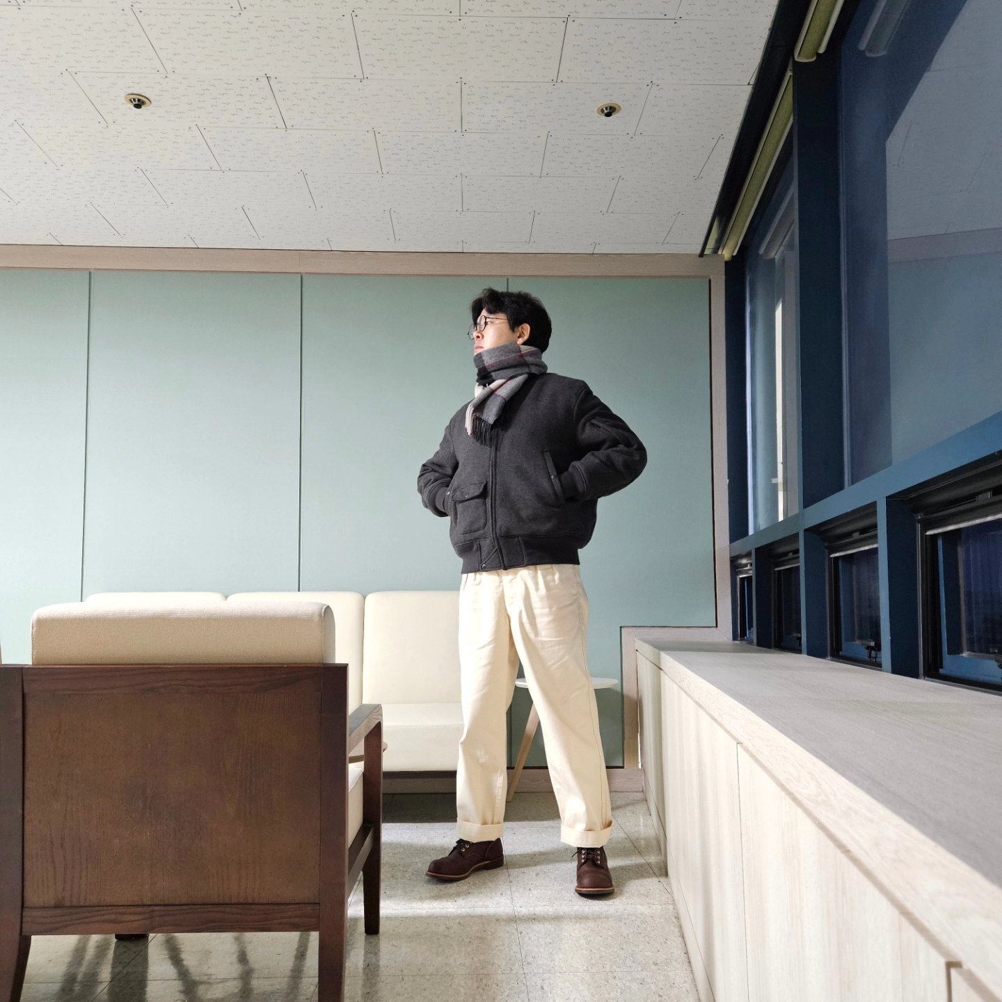 Uniqlo x Engineered Garments Pufftech Short Blouson Navy, Rolex Submariner 41mm 124060 Black Oyster 착용 스타일 - 1