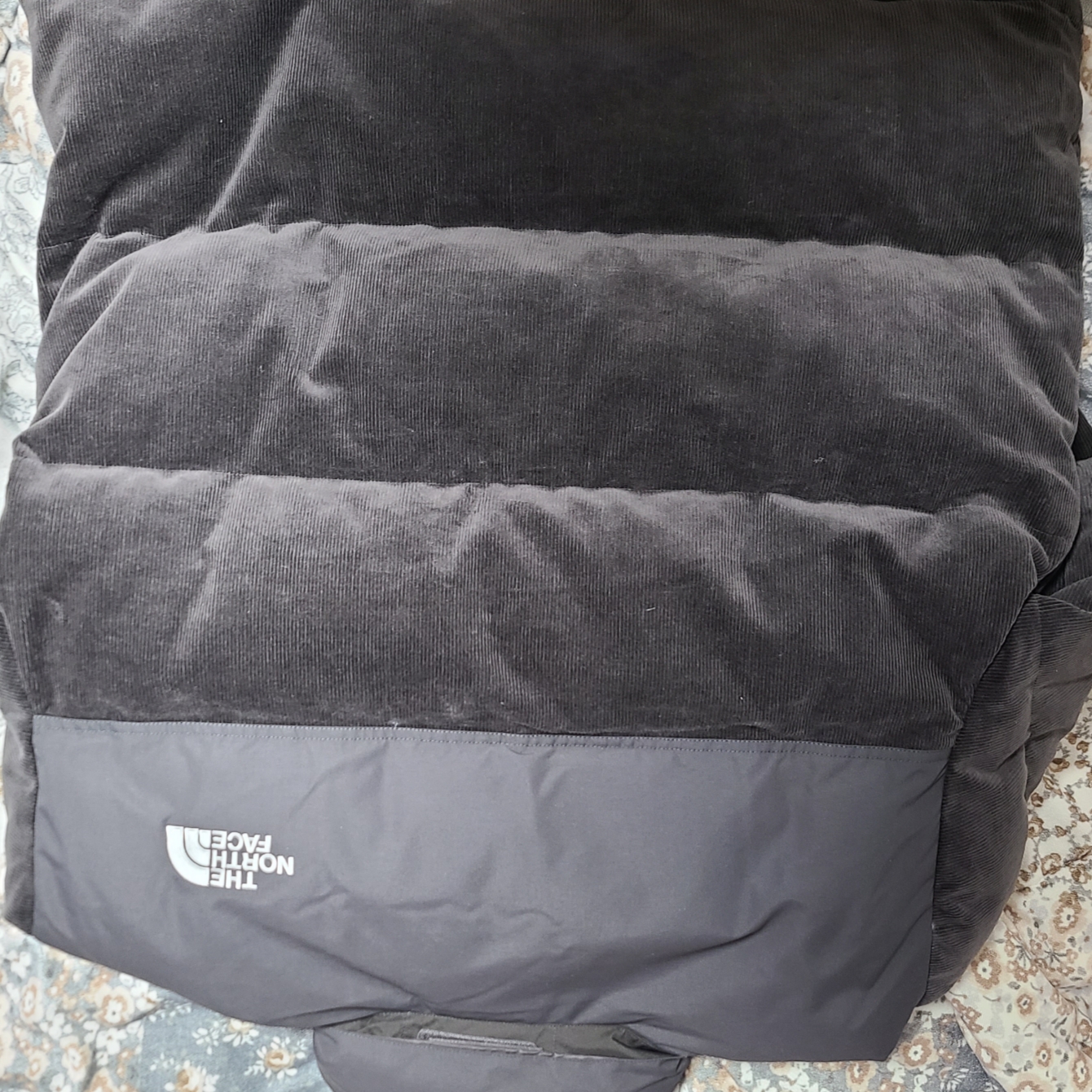 The North Face White Label Corduroy Nuptse Down Jacket Charcoal 착용 스타일 - 4