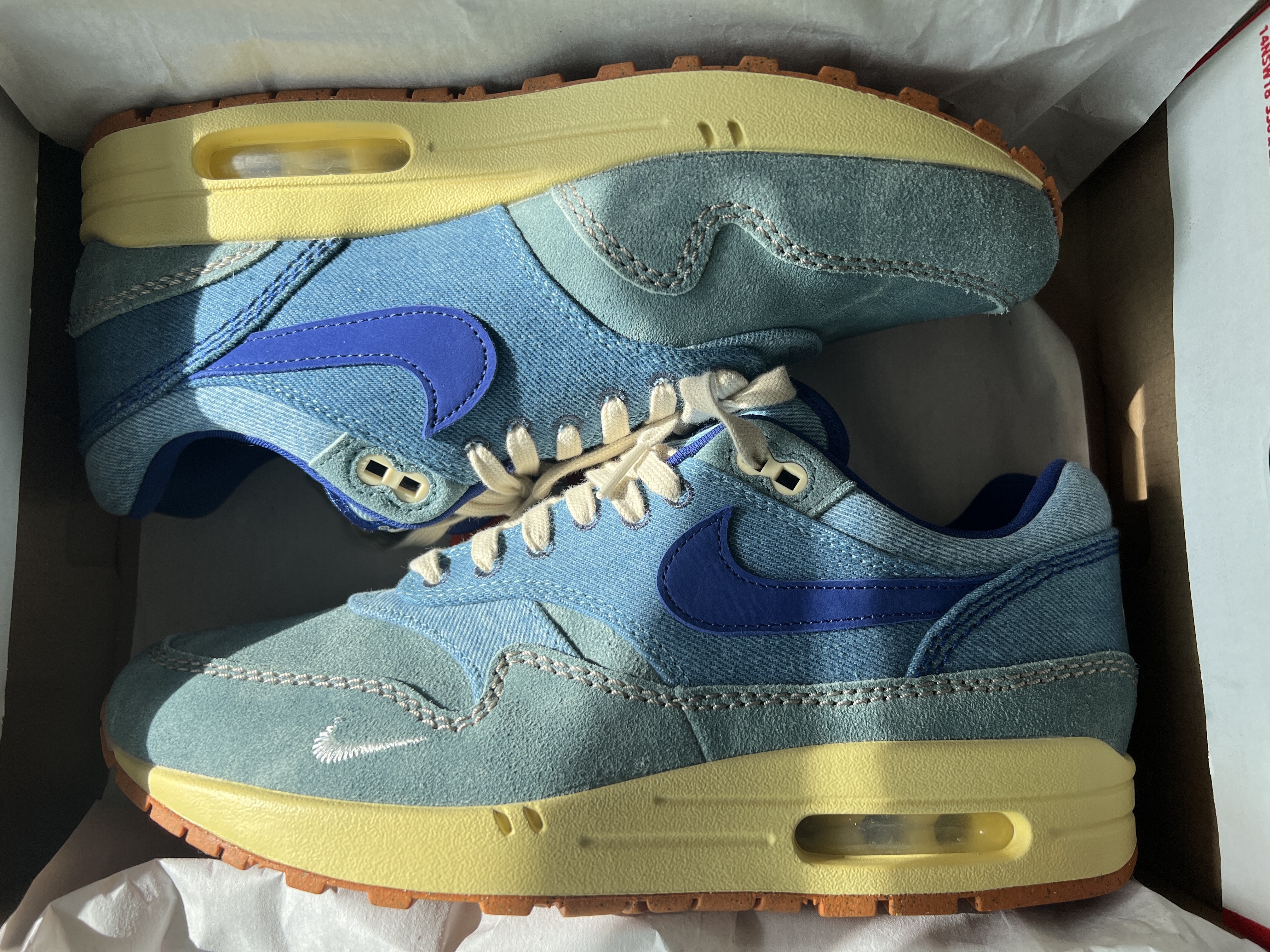 Nike Air Max 1 Premium Dirty Denim 착용 스타일