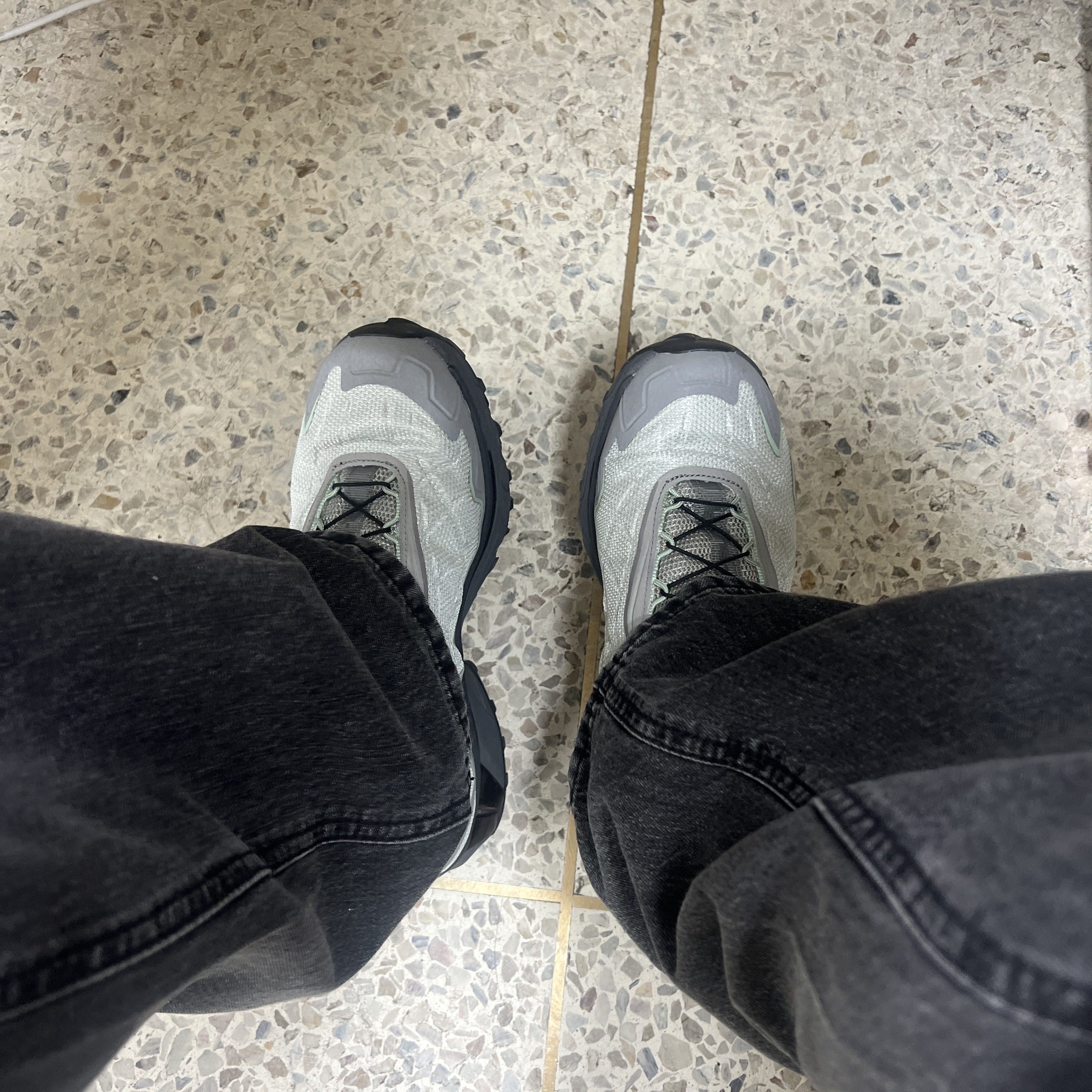 Salomon XT-Slate ADV Metal Gray Flannel 착용 스타일