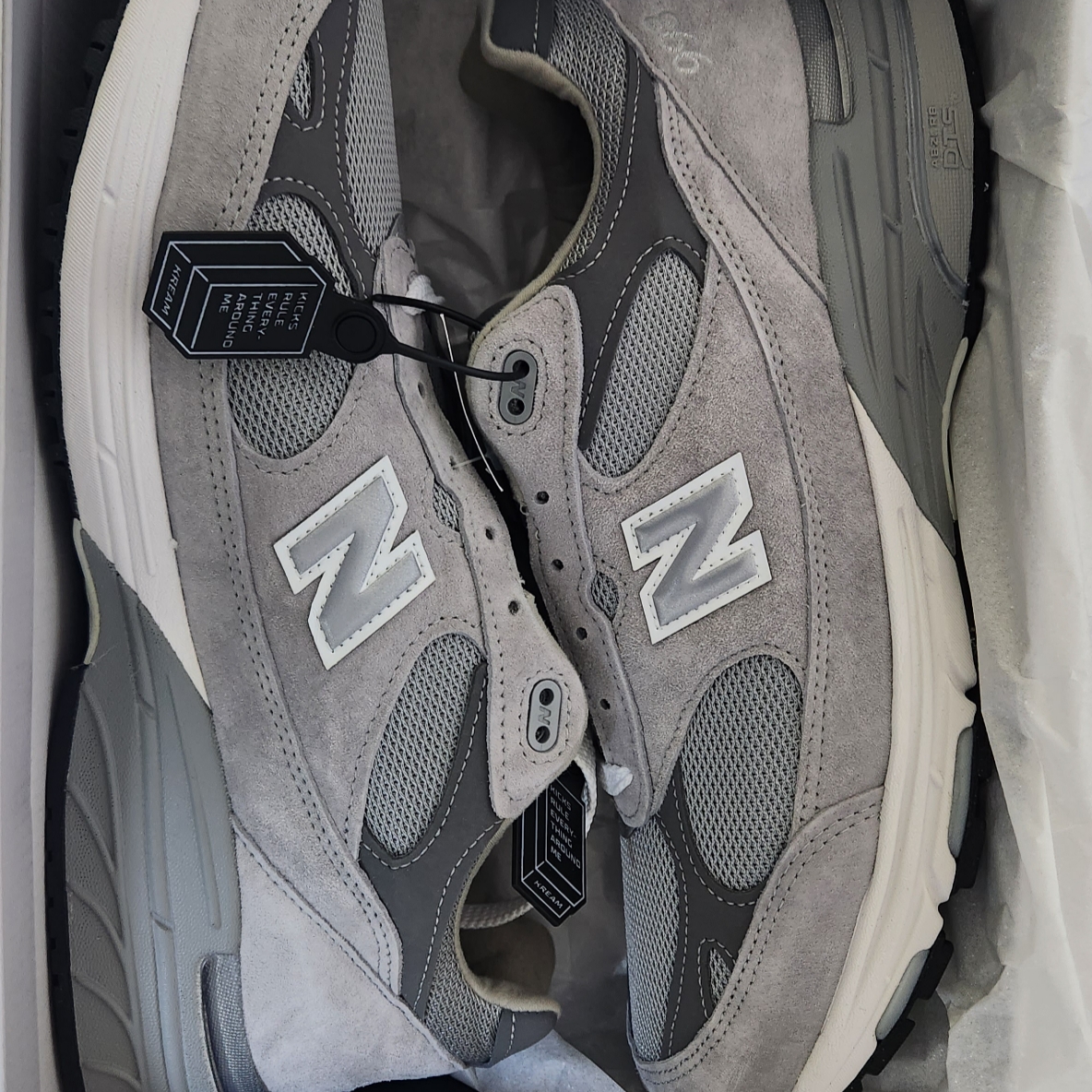 New Balance 993 Made in USA Grey - D Standard 착용 스타일