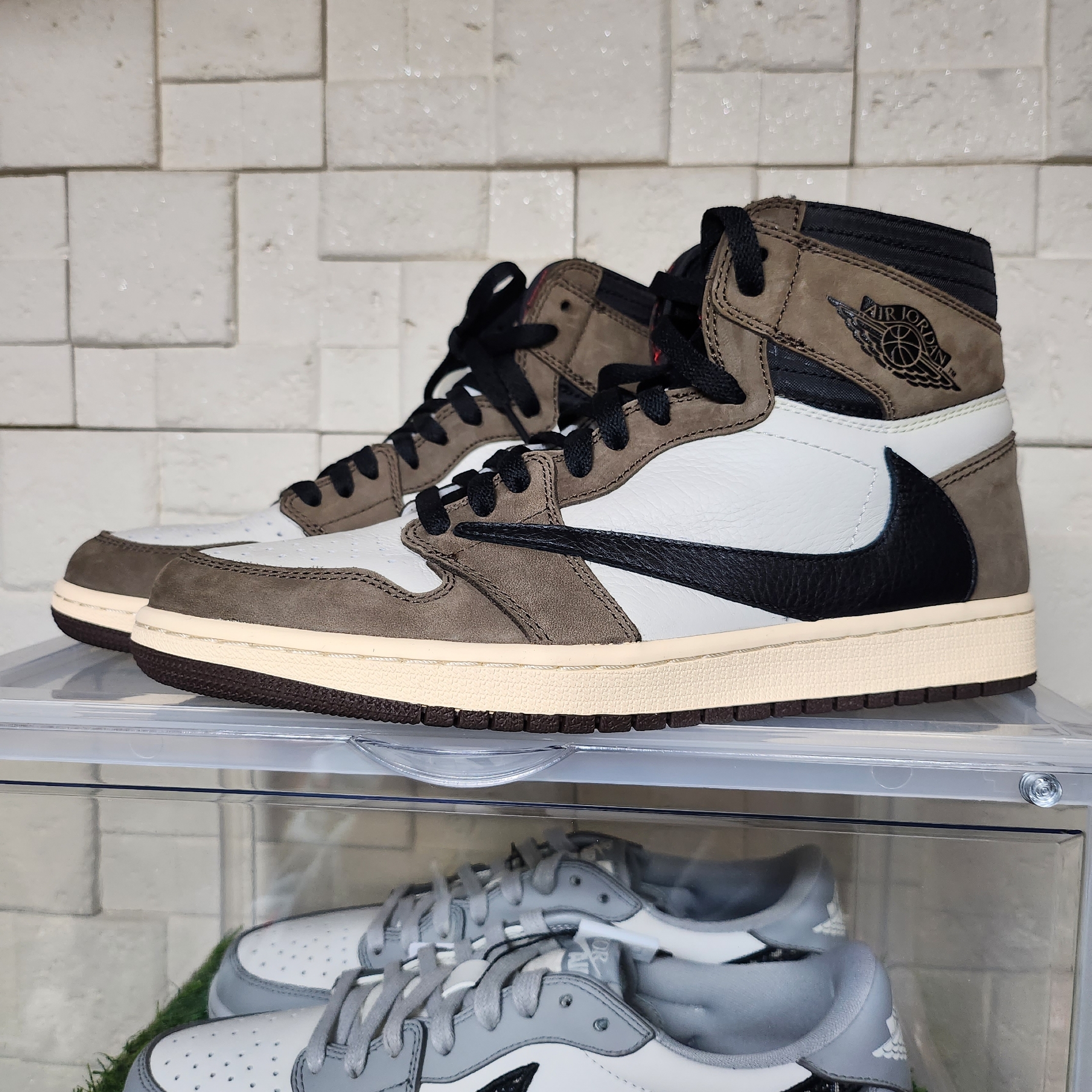 Jordan 1 x Travis Scott Retro High OG SP Mocha 착용 스타일
