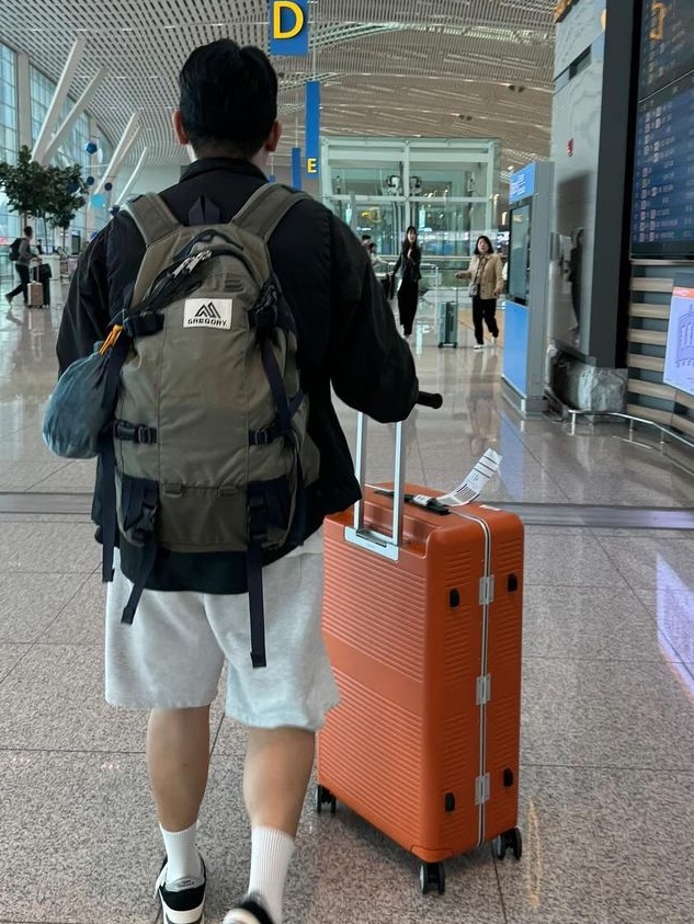 RAWROW R Trunk Frame Ep.2 63L / 26'' 940 Orange & Brown 착용 스타일