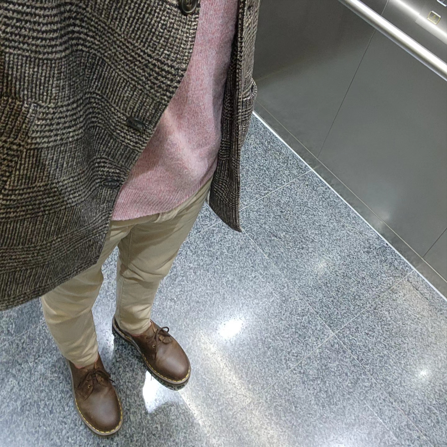 Dr. Martens 1461 Bex Crazy Horse Dark Brown 착용 스타일
