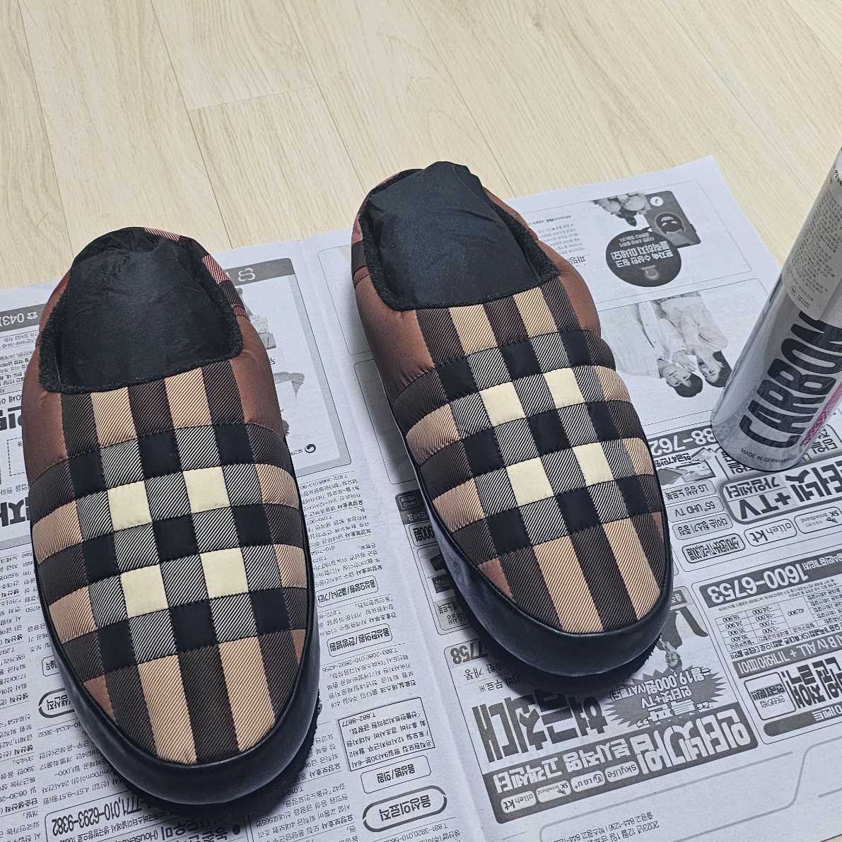 Burberry Check Nylon and Lambskin Slippers Birch Brown 착용 스타일