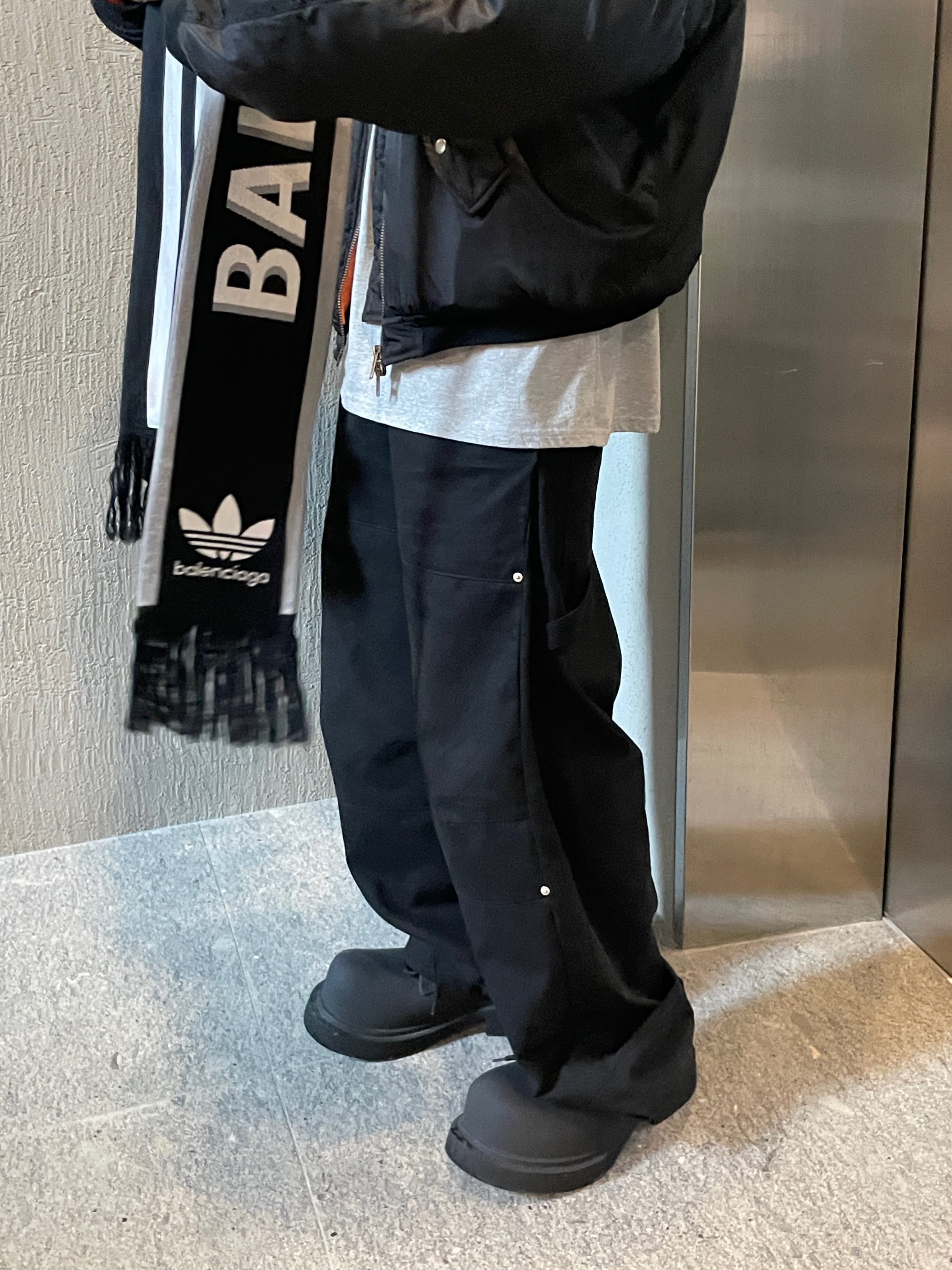 Balenciaga Steroid Derby Black 착용 스타일 - 3