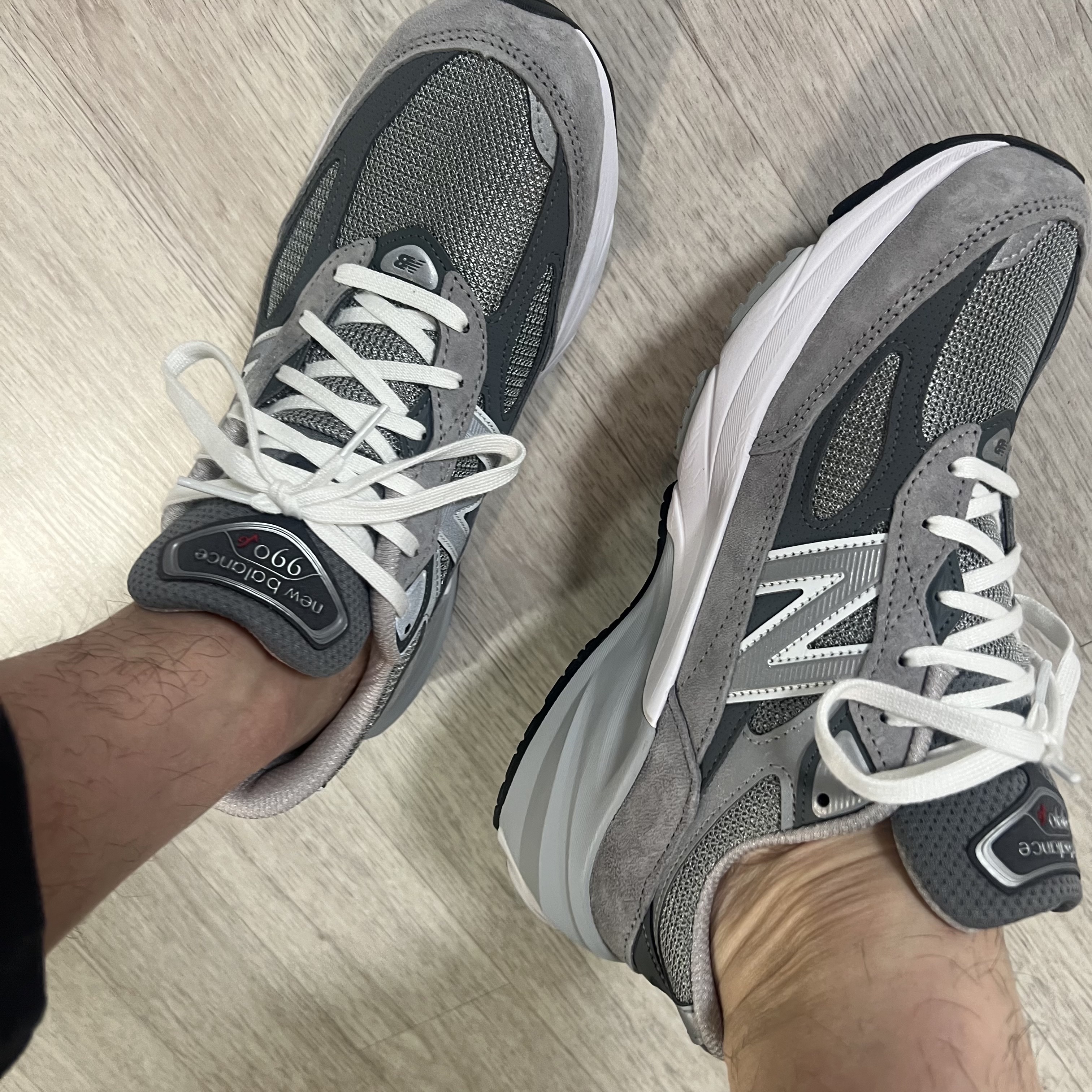 New Balance 990v6 Made in USA Grey - D Standard 착용 스타일 - 1