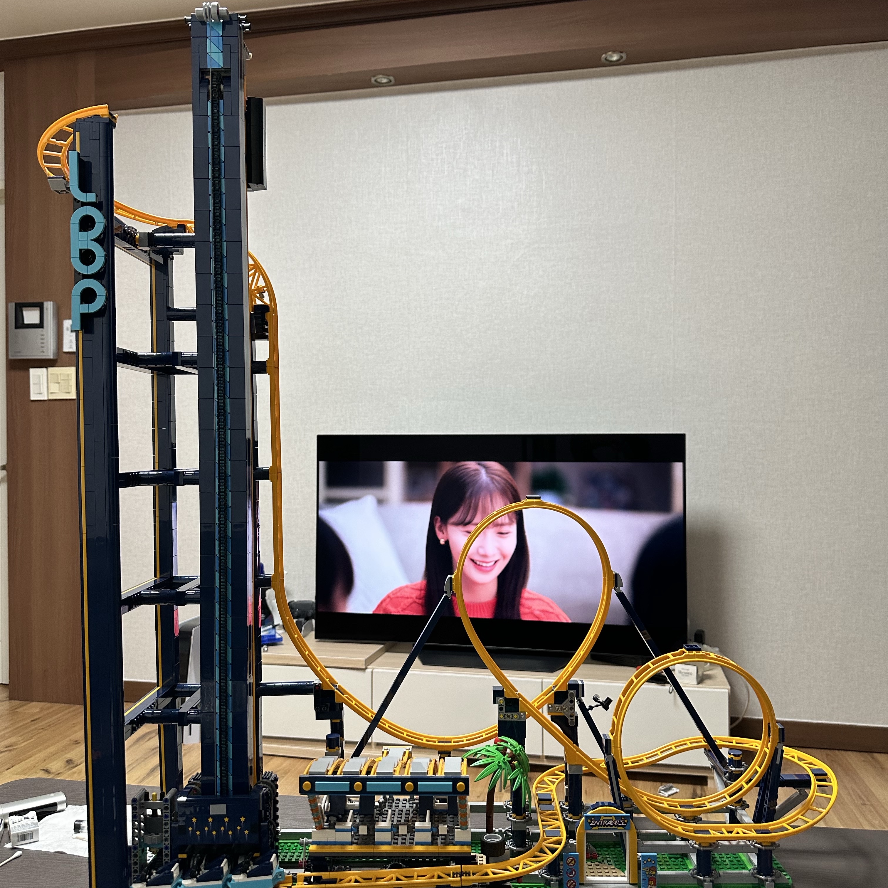 Lego Loop Coaster 착용 스타일
