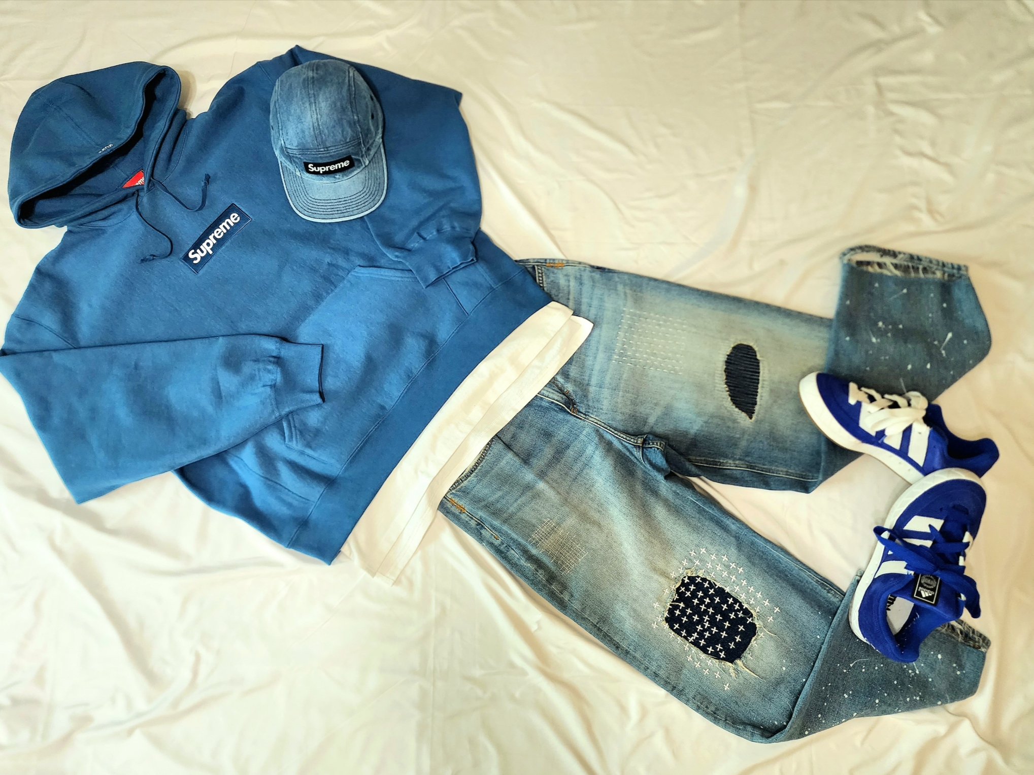 Supreme Box Logo Hooded Sweatshirt Blue - 23FW, Supreme Corduroy Camp Cap Navy - 23FW 착용 스타일 - 3
