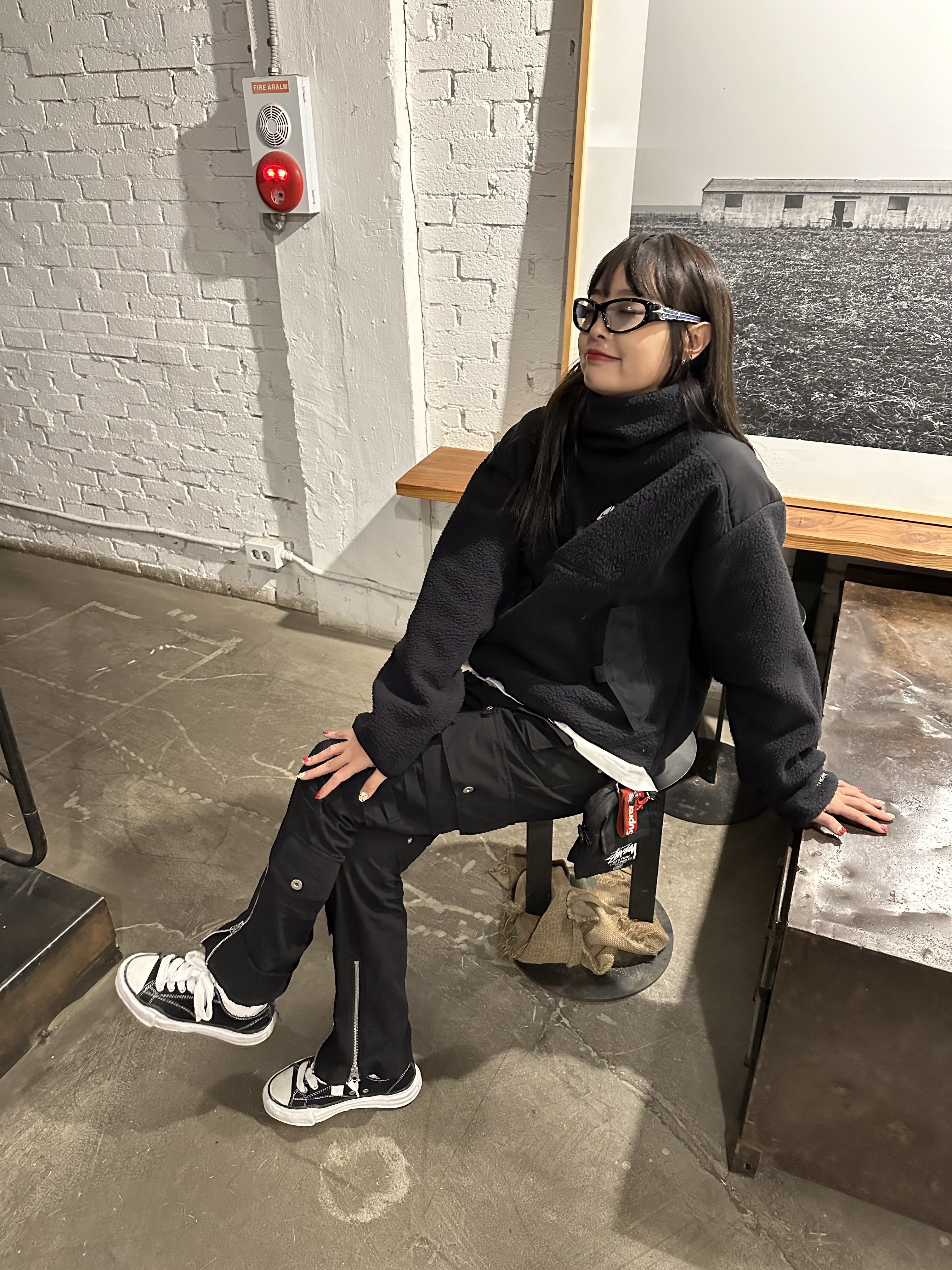 Supreme x Nike ACG Fleece Pullover Black - 22FW, Maison Mihara Yasuhiro Peterson OG Sole Canvas Low Sneakers Black 착용 스타일 - 2