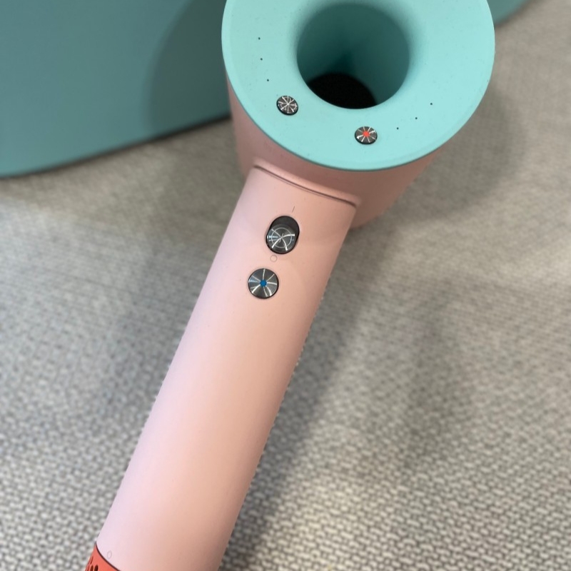 Dyson Supersonic Hair Dryer Ceramic Pop (Korean Ver.) 착용 스타일
