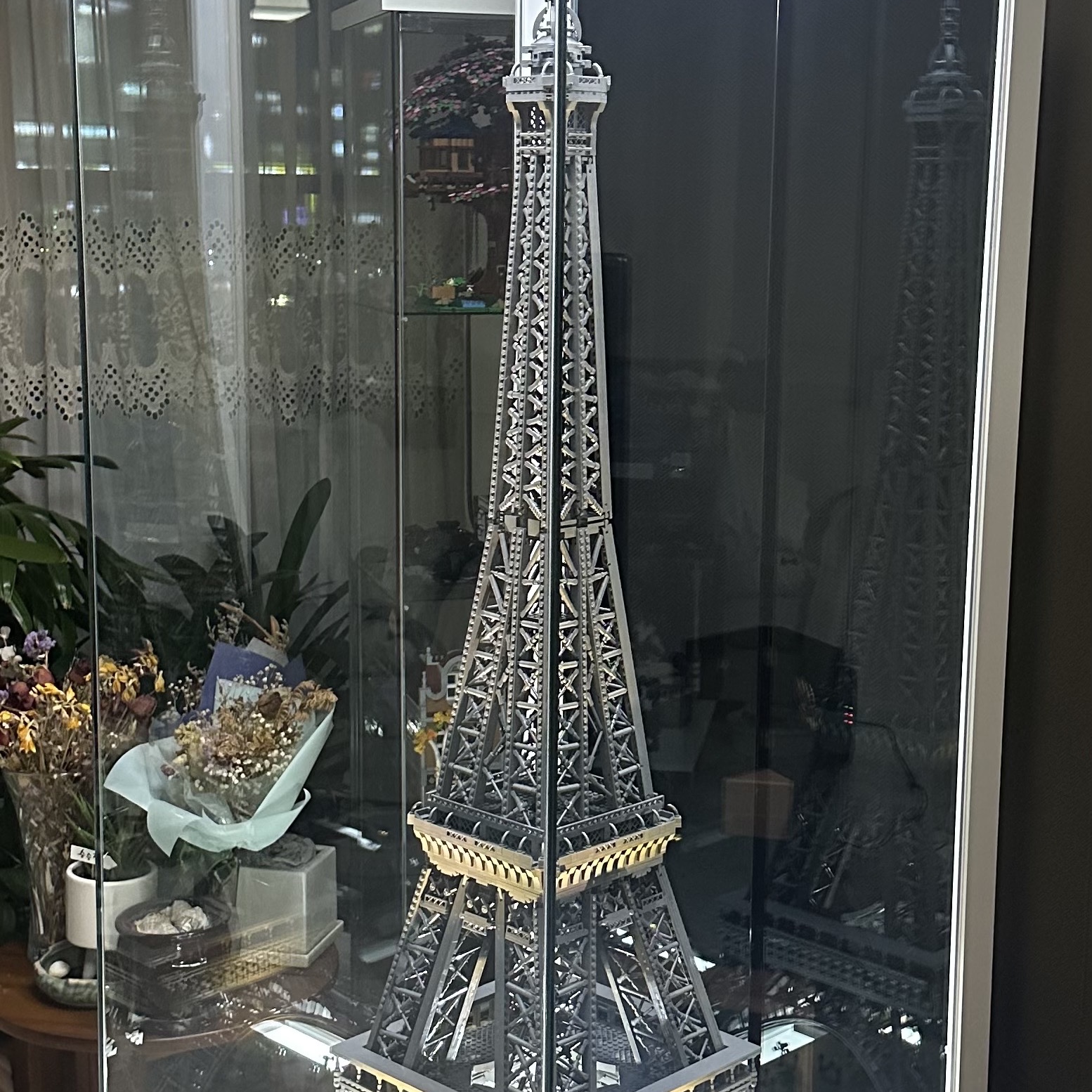 Lego The Eiffel Tower 착용 스타일 - 3